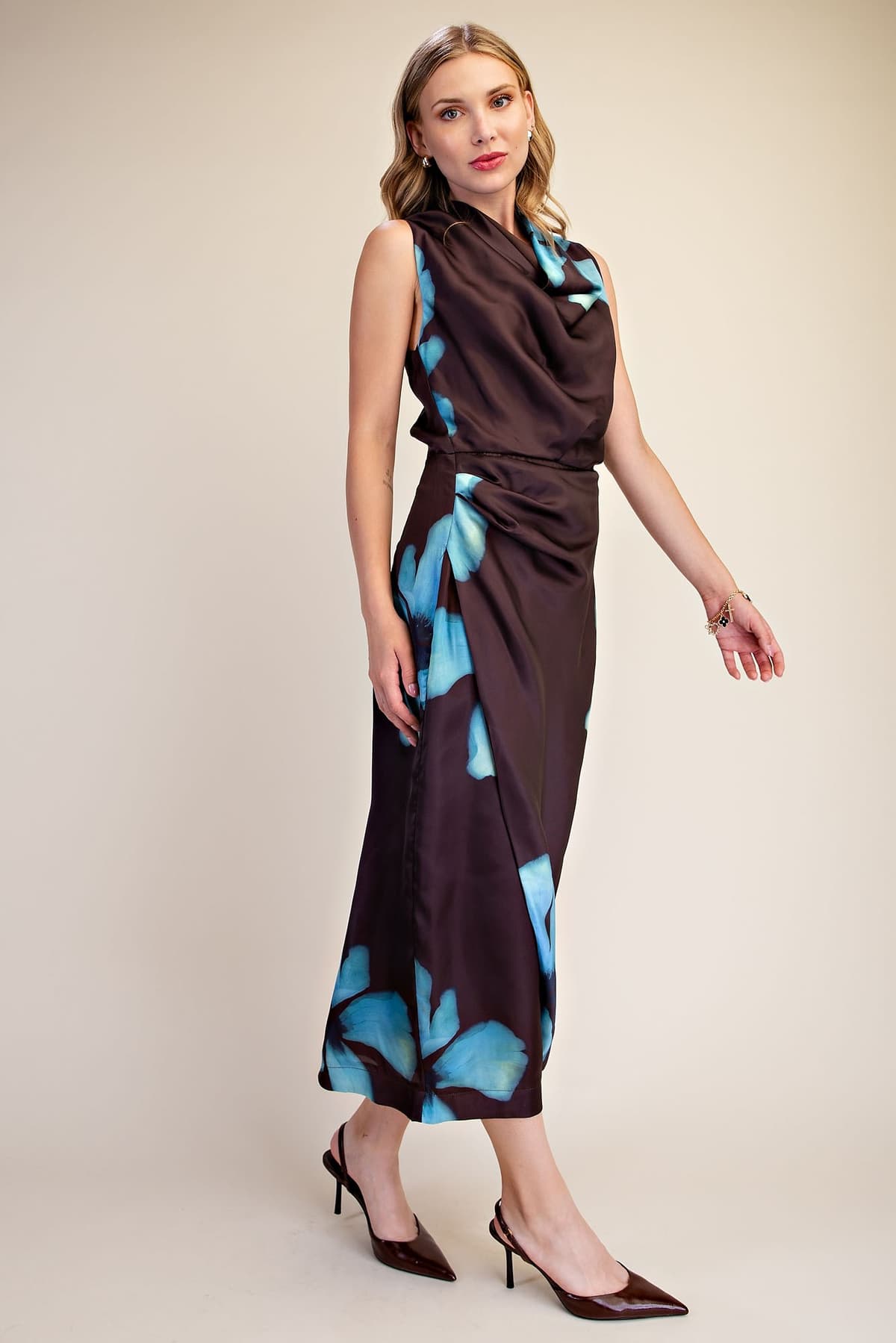 D8457 - BROWN