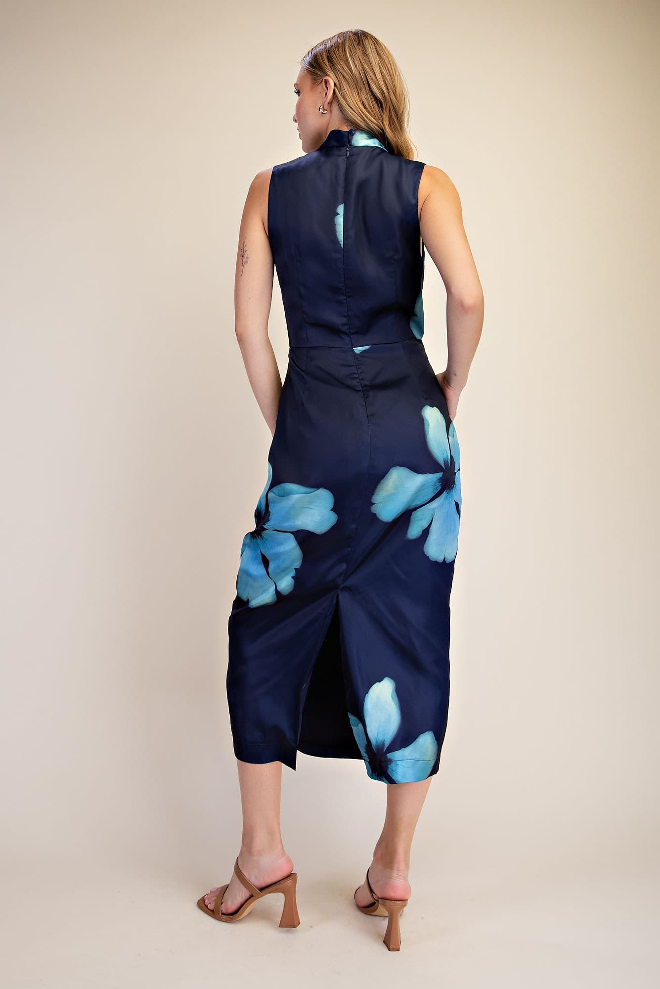 D8457 - NAVY