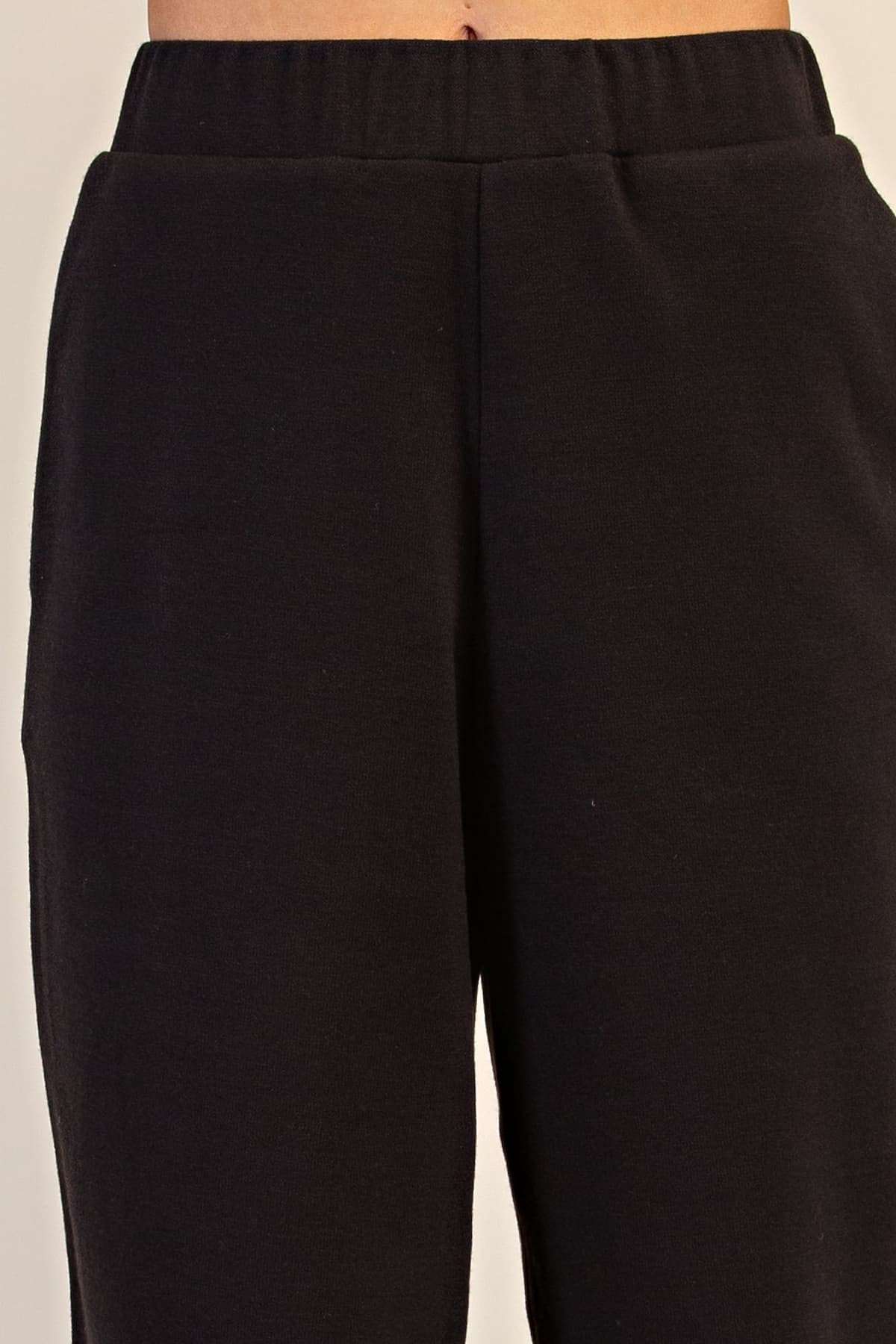 P8282 - BLACK
