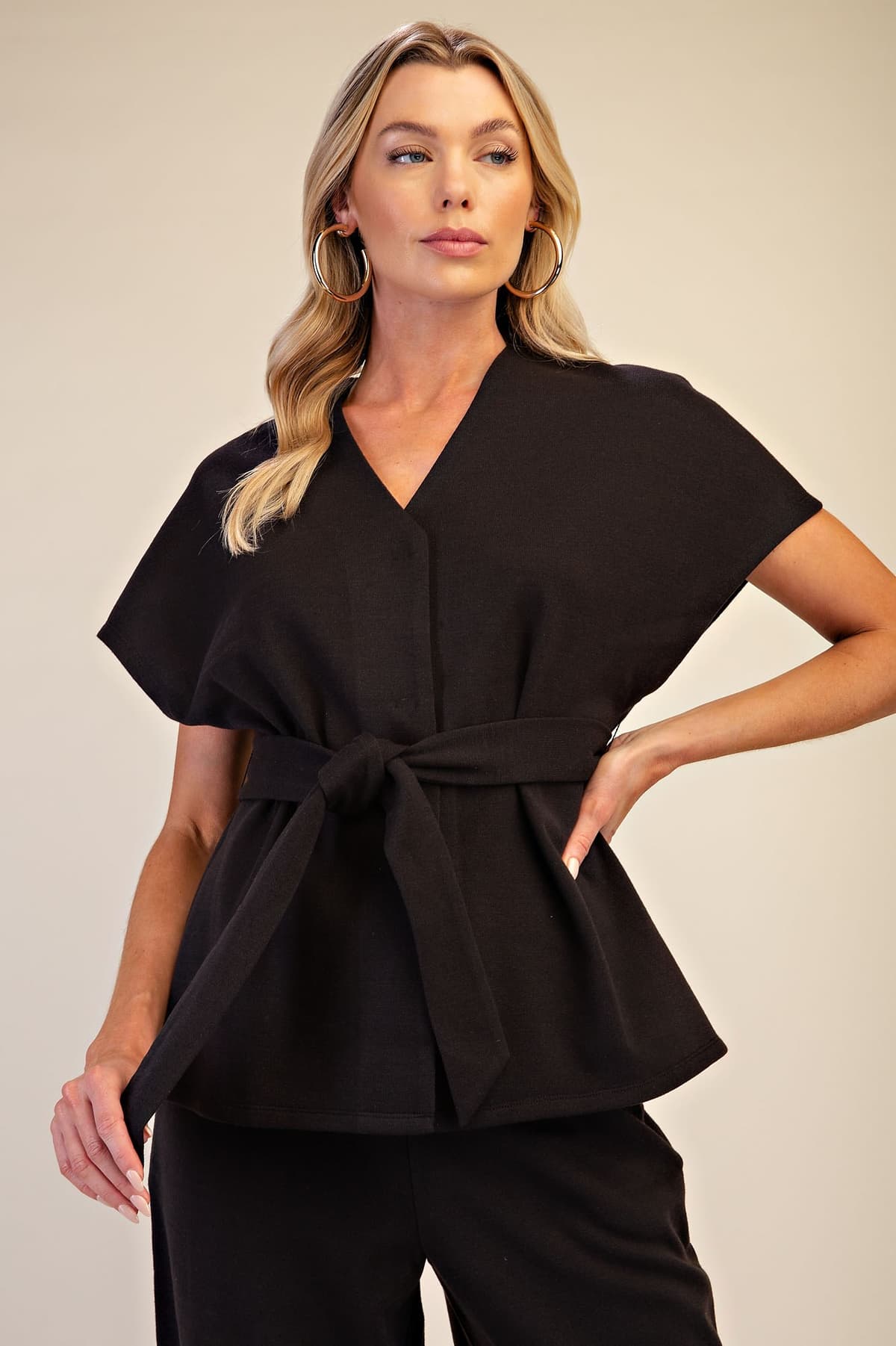 T8281 - BLACK
