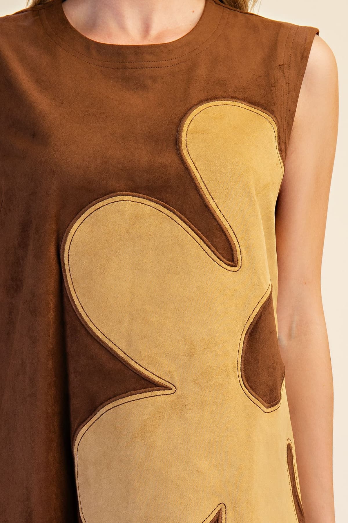 D8392 - BROWN