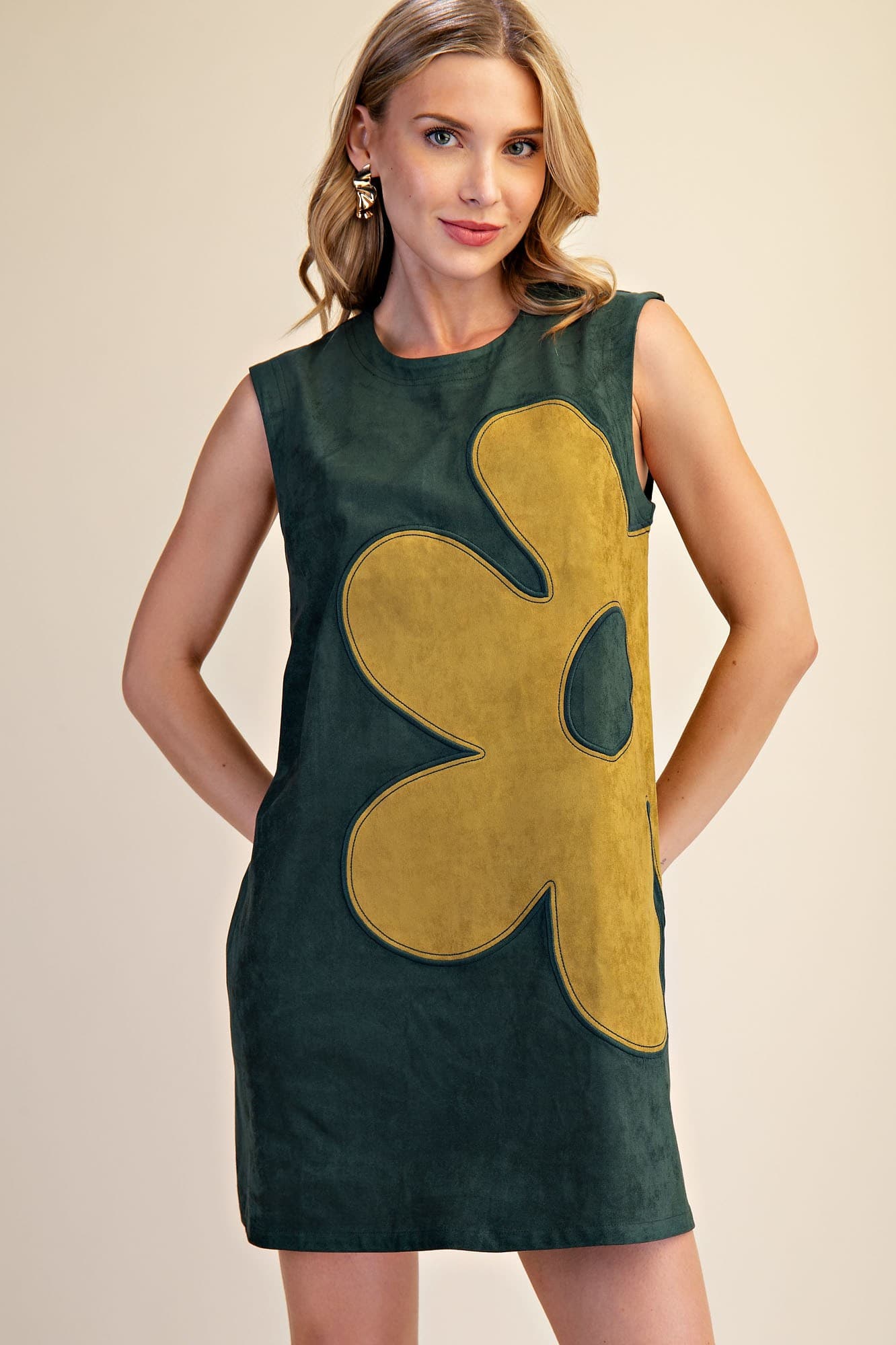 D8392 - GREEN