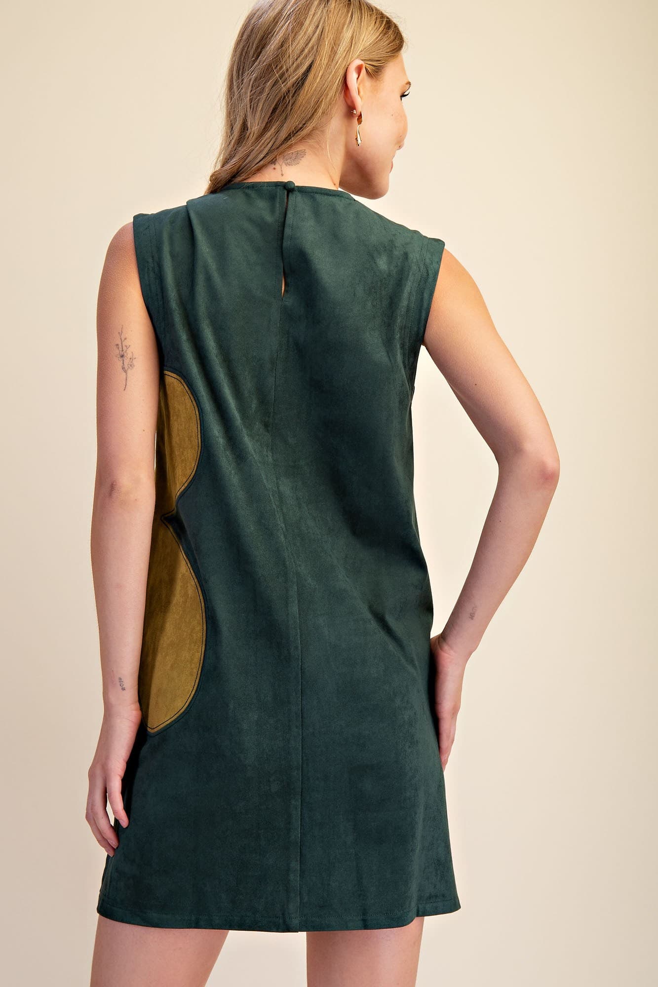 D8392 - GREEN