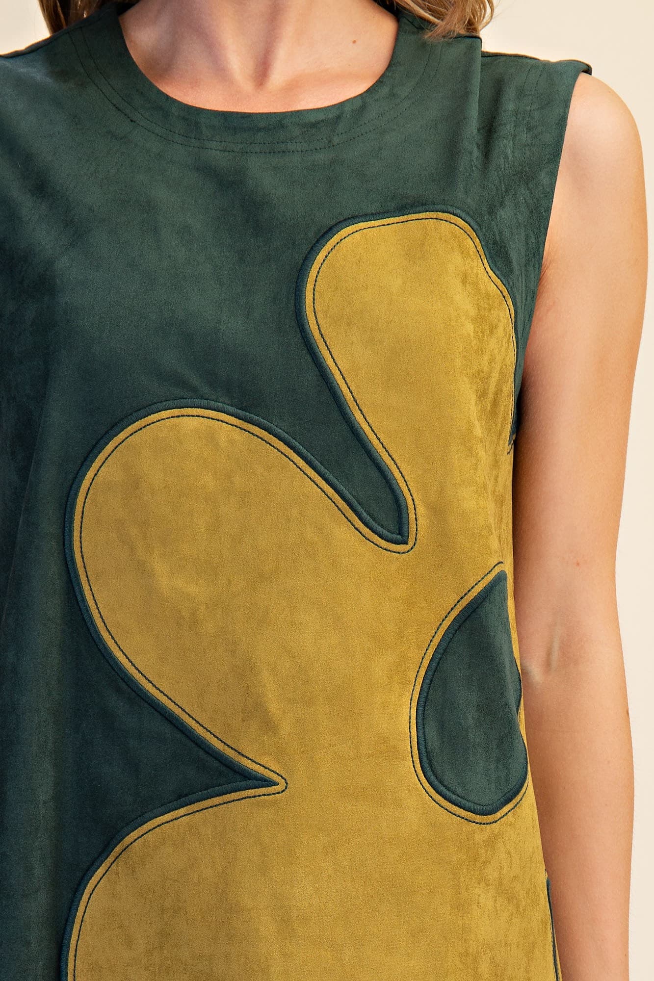 D8392 - GREEN