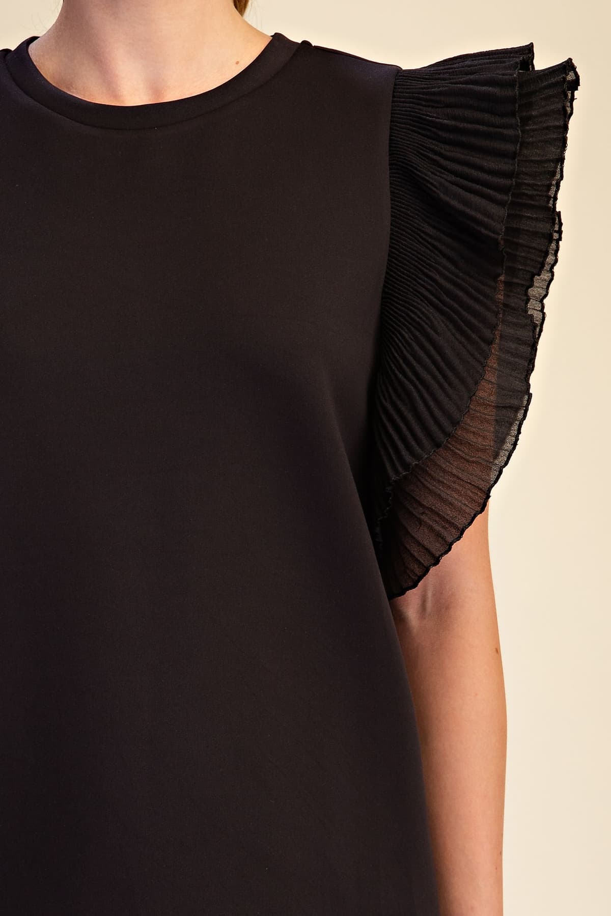 T9300 - BLACK