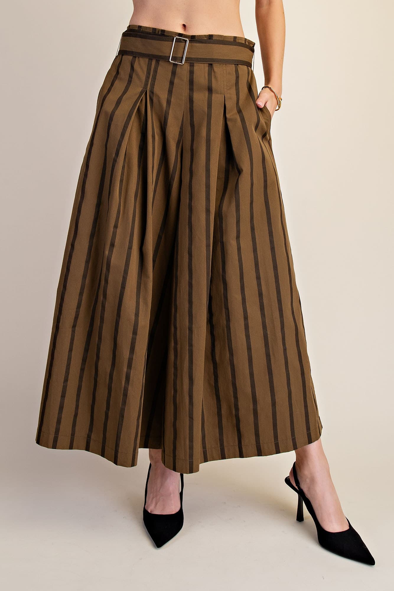 P8434 - OLIVE