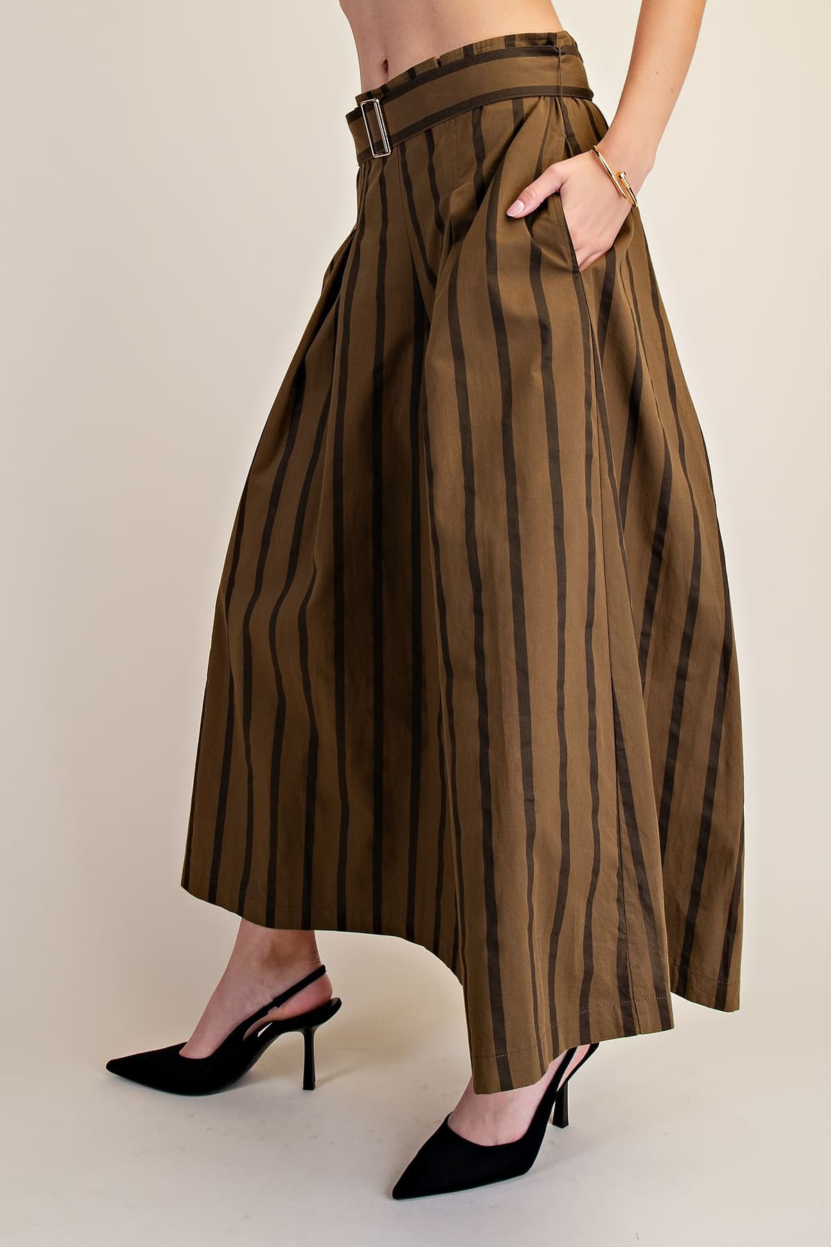 P8434 - OLIVE