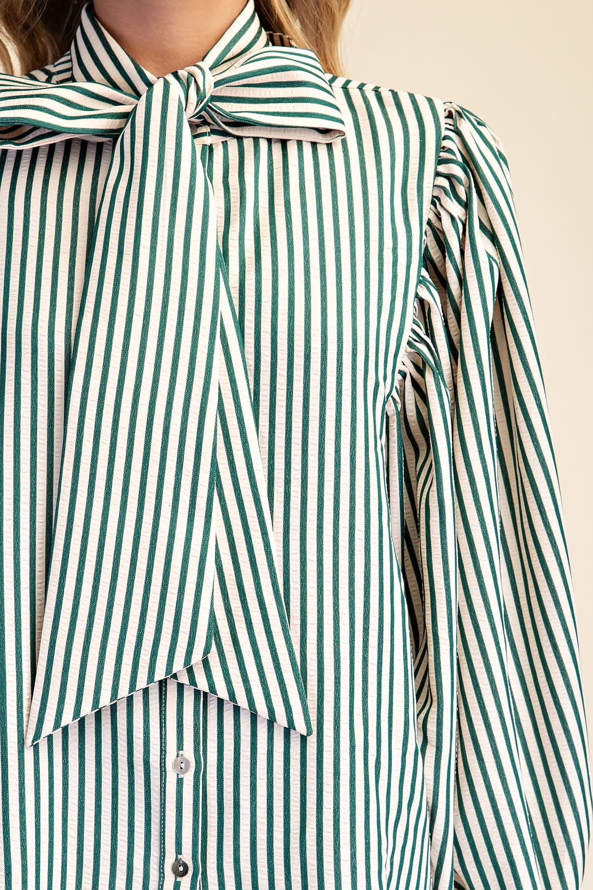 T8543 - GREEN