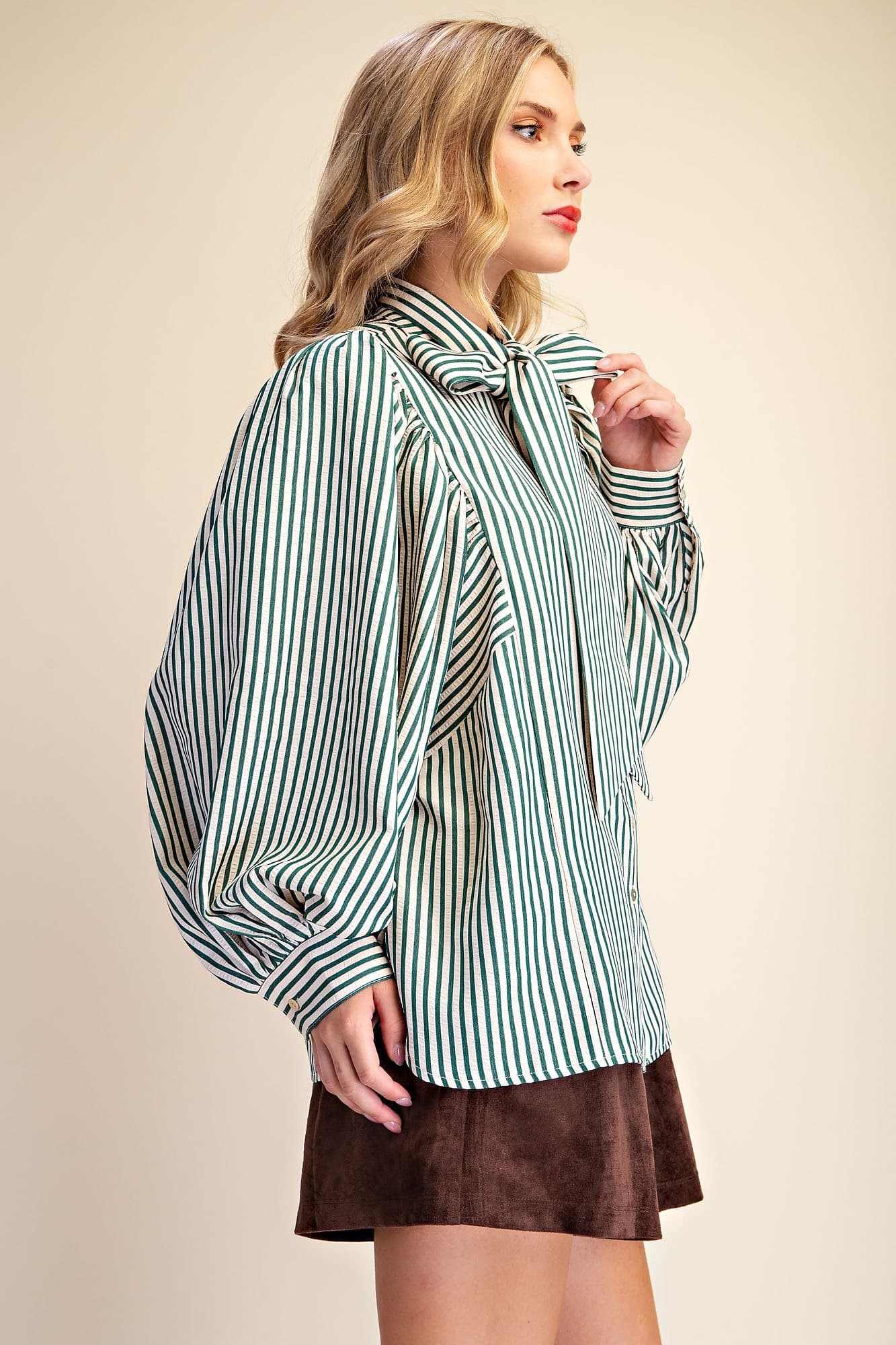 T8543 - GREEN