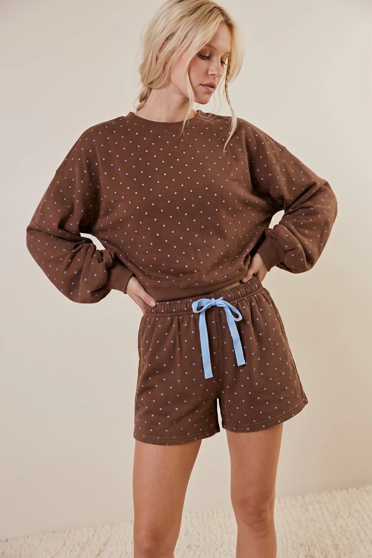T8539 - BROWN