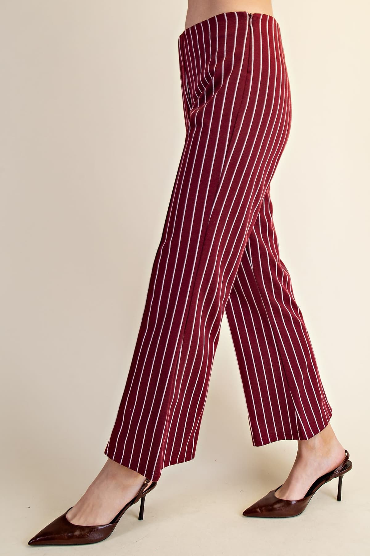 P8524 - BURGUNDY