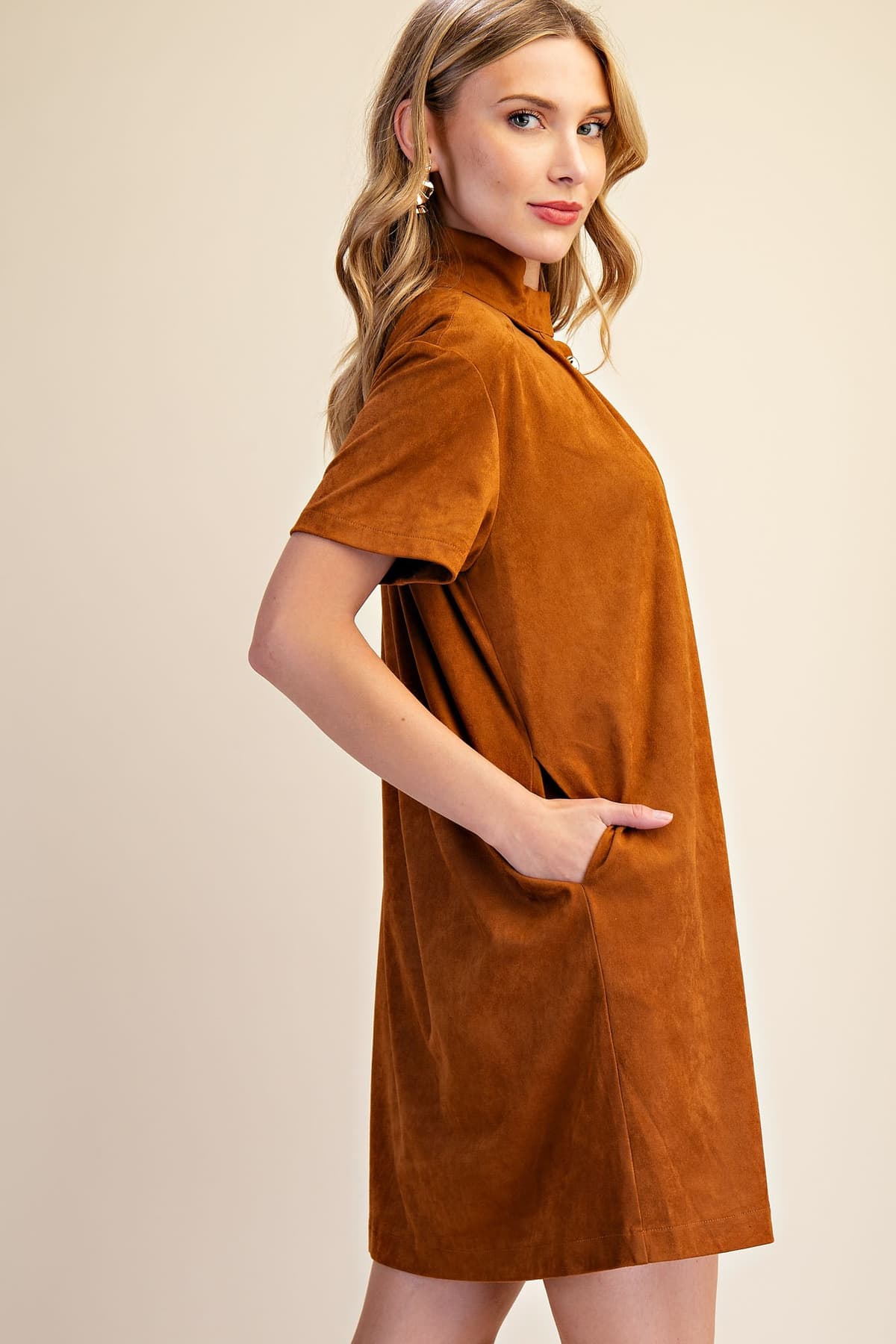 D8568 - CAMEL