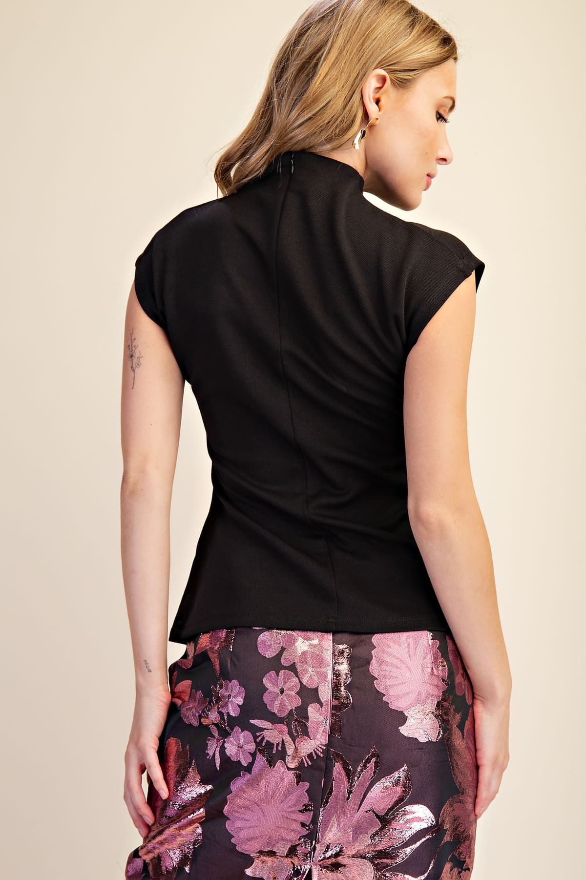 T9538 - BLACK