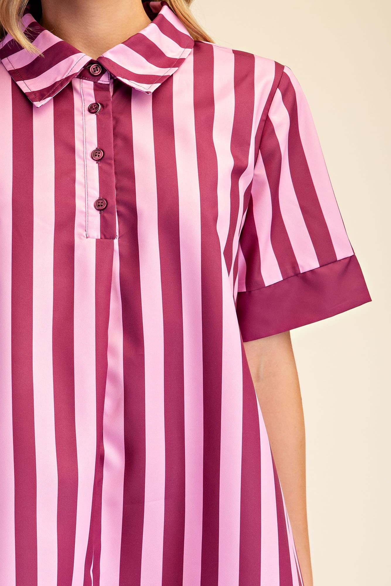 D8525 - PLUM