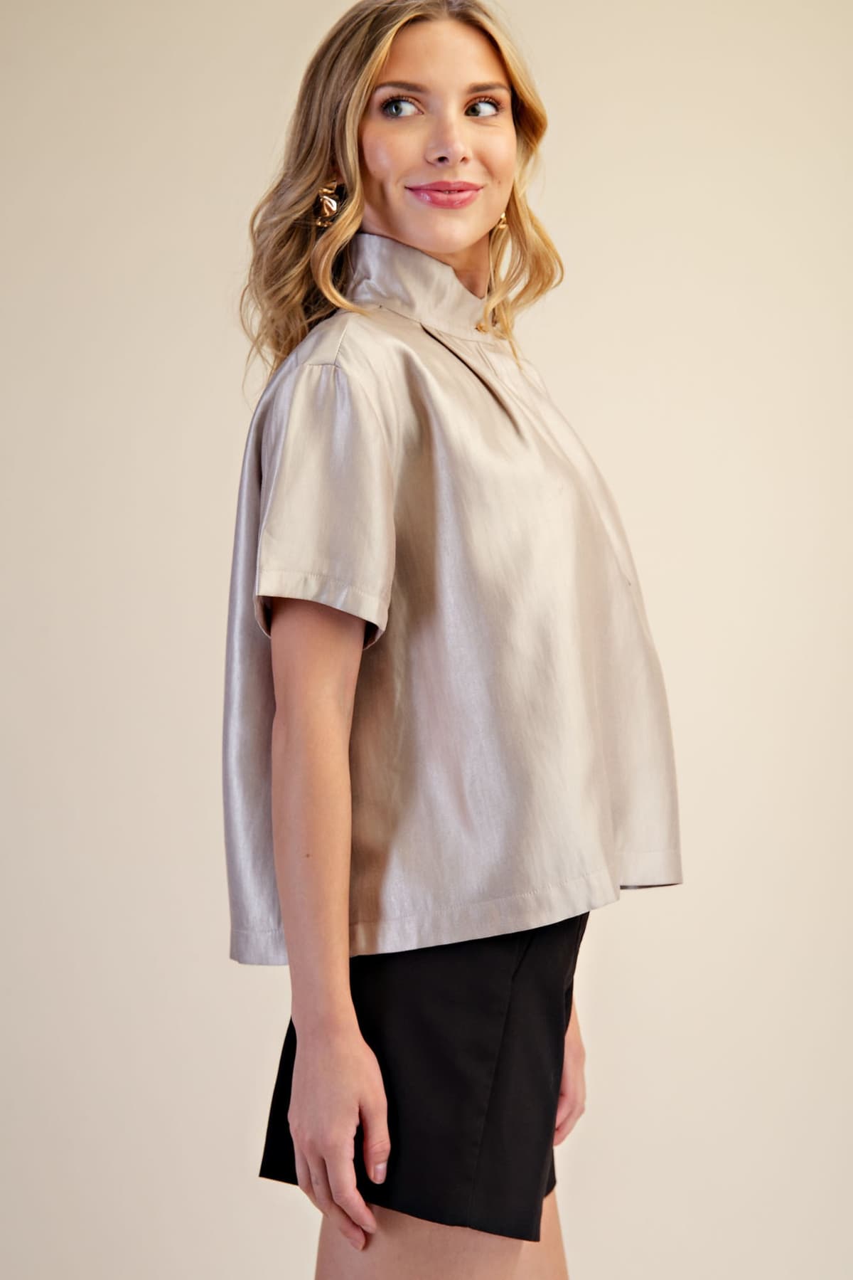 T8585 - CHAMPAGNE