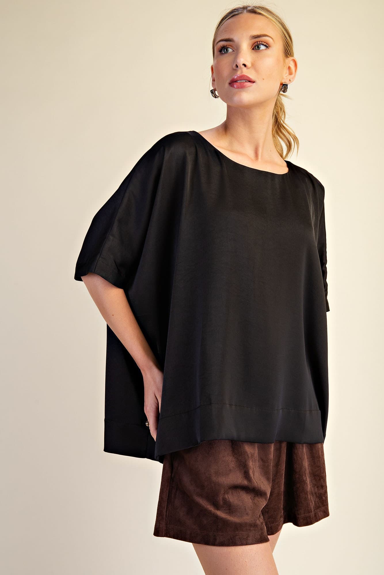 T8575 - BLACK