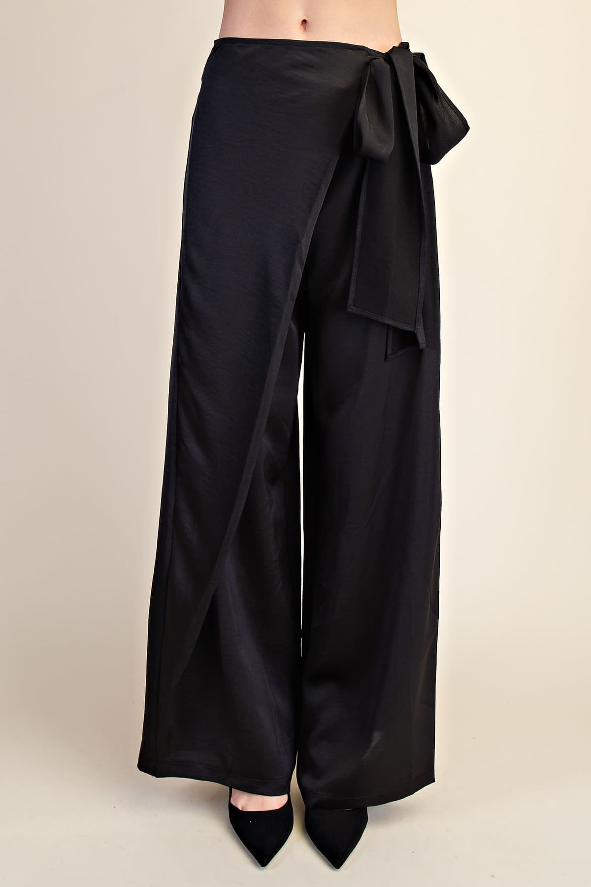 P8562 - BLACK