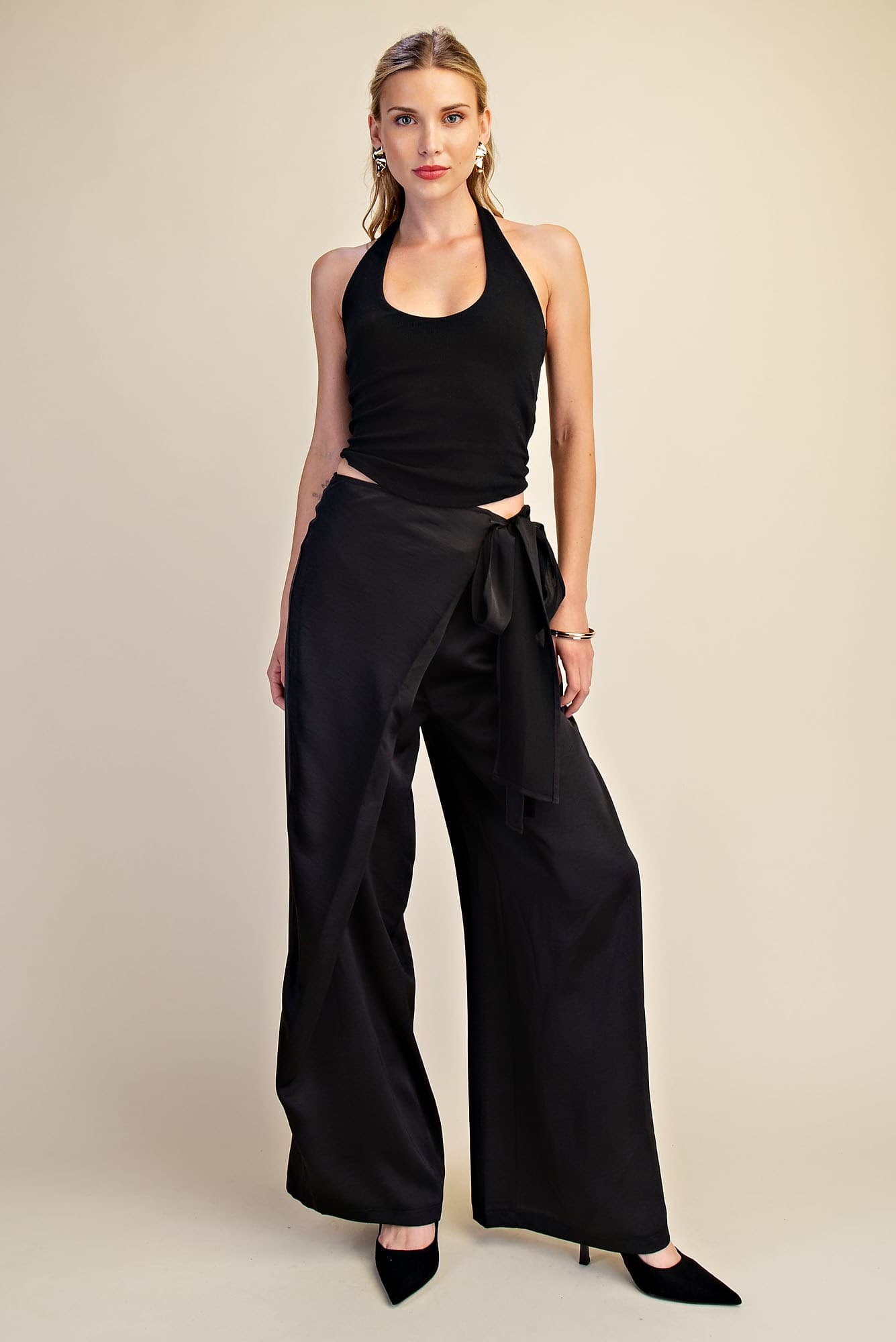 P8562 - BLACK