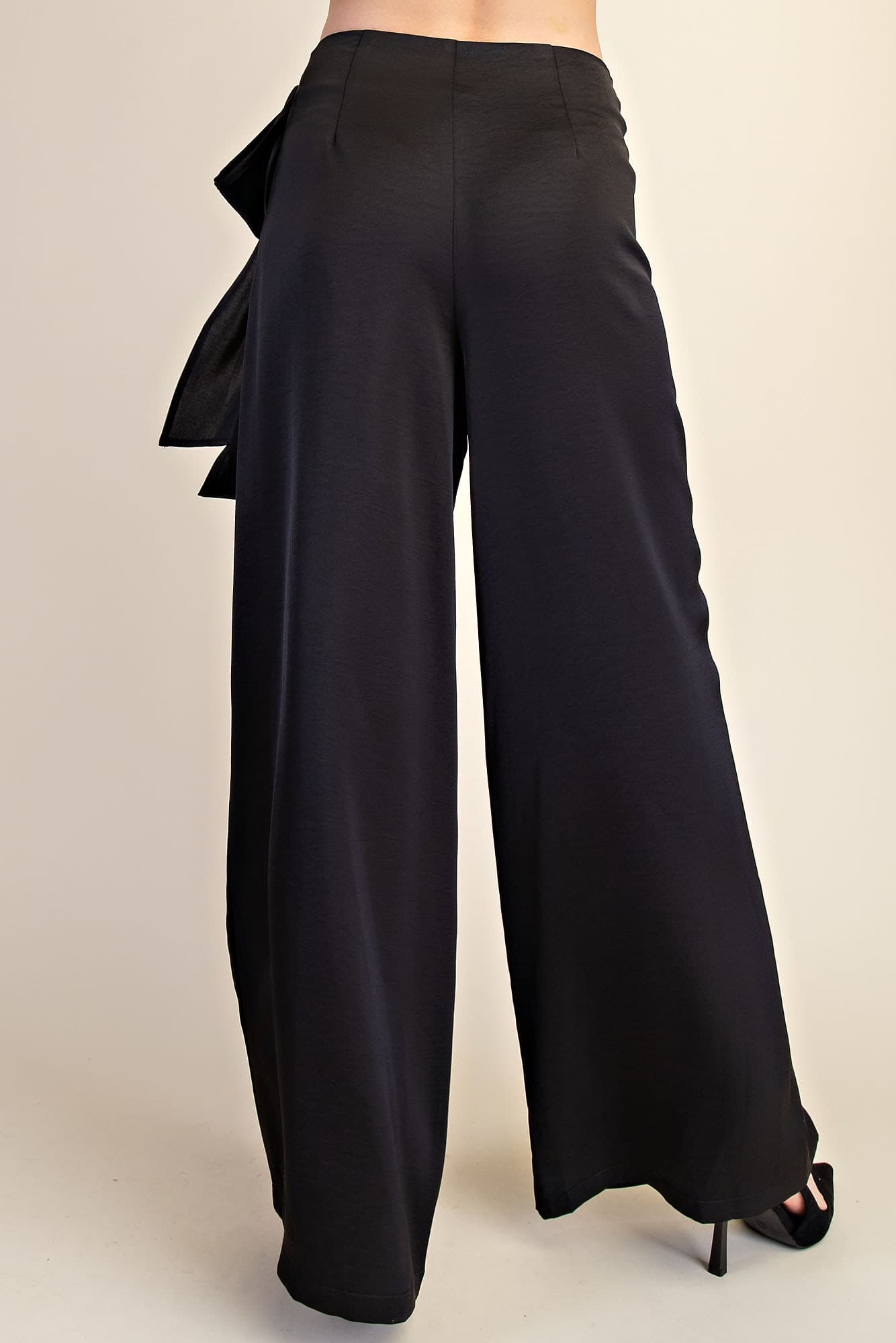 P8562 - BLACK