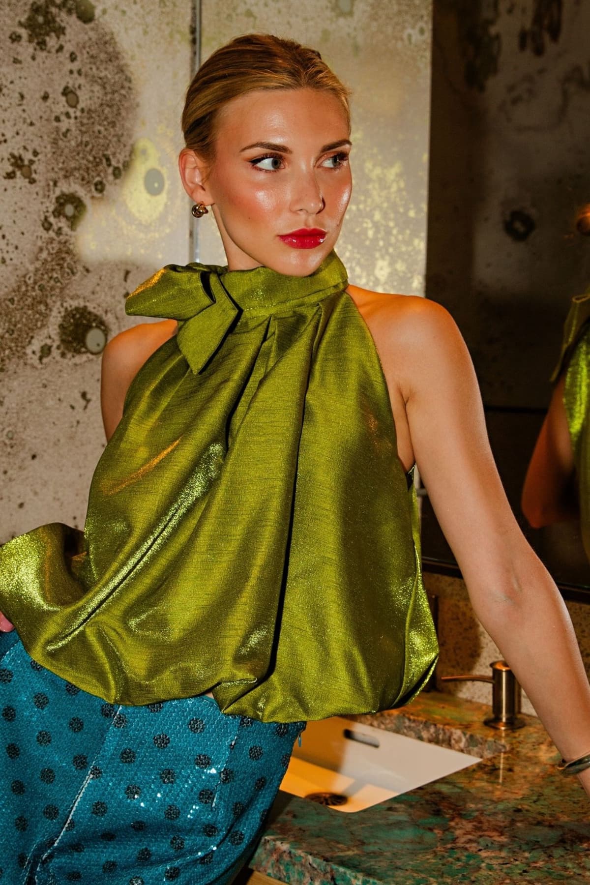 T9550 - OLIVE