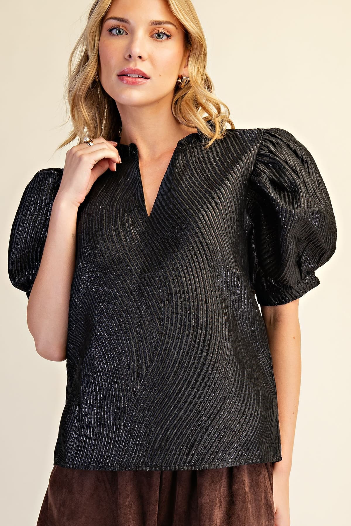 T8582 - BLACK