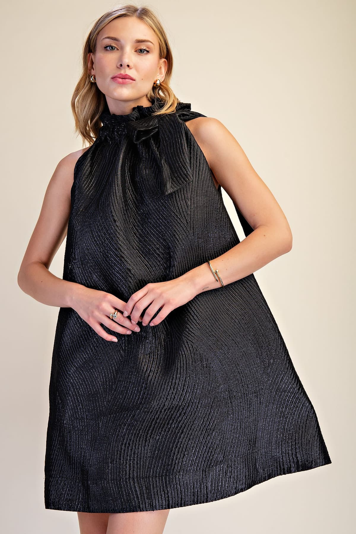 D8583 - BLACK