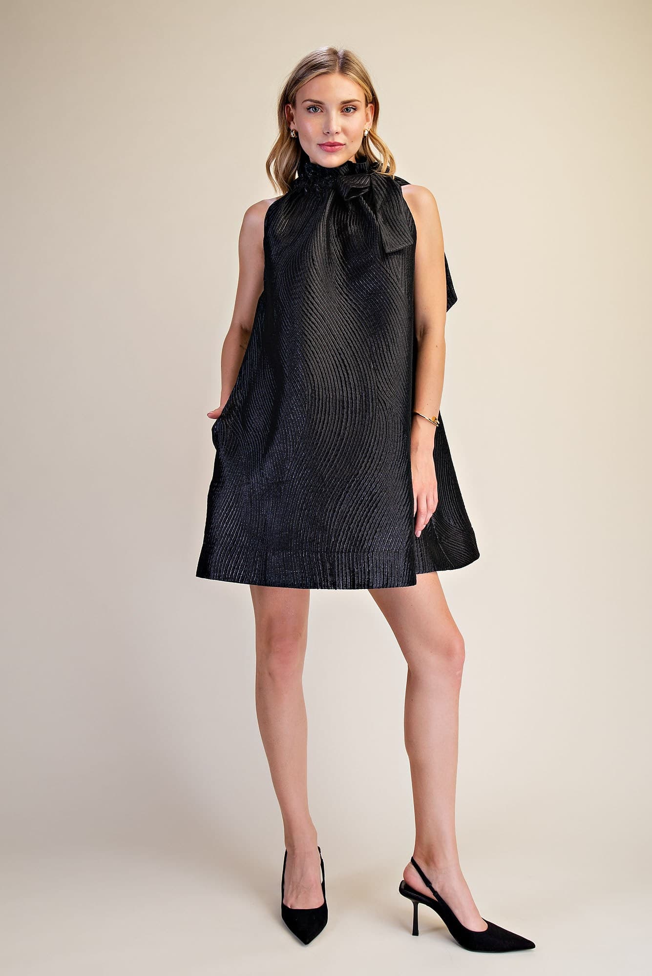 D8583 - BLACK
