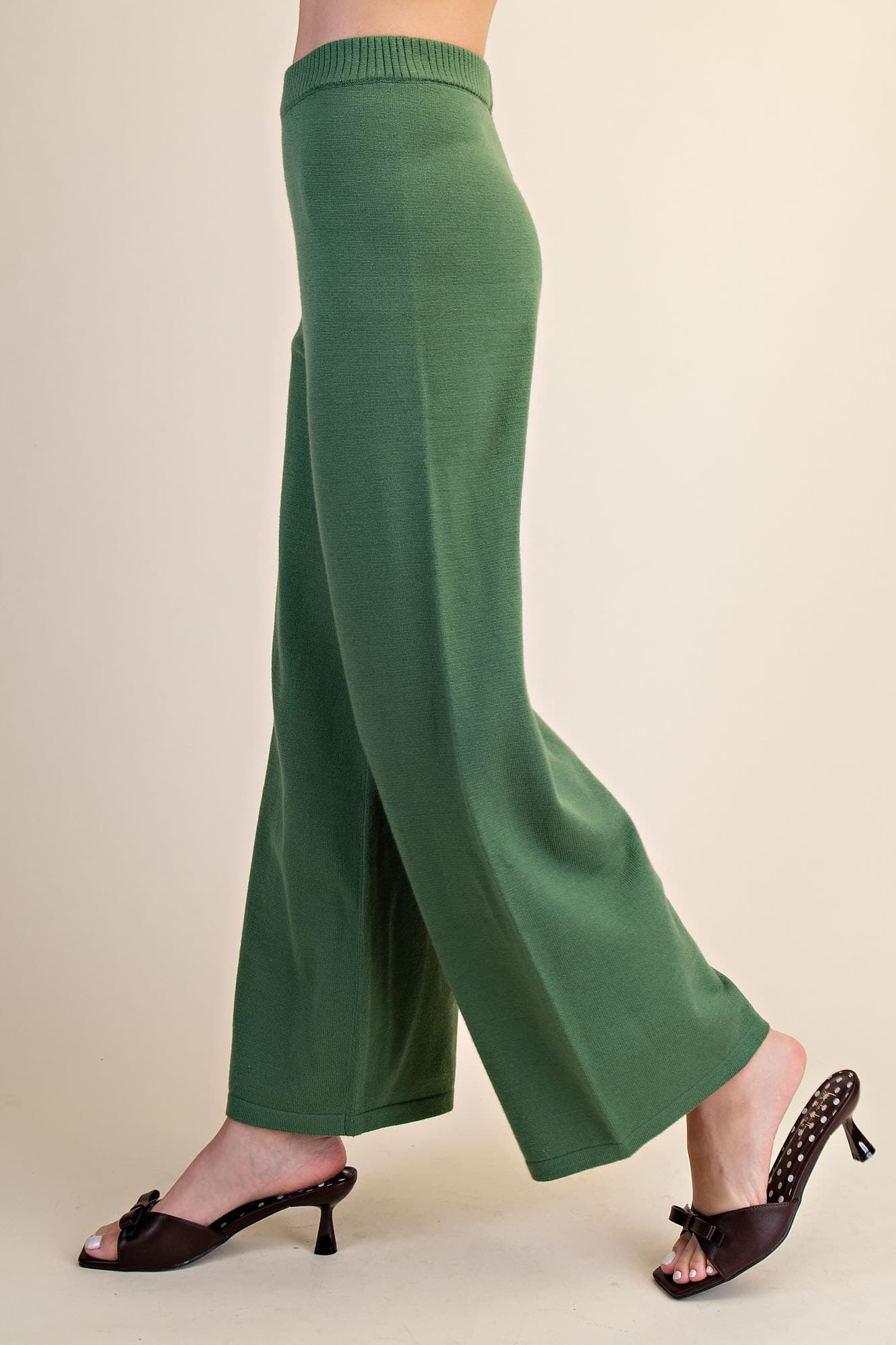 SW8515 - OLIVE