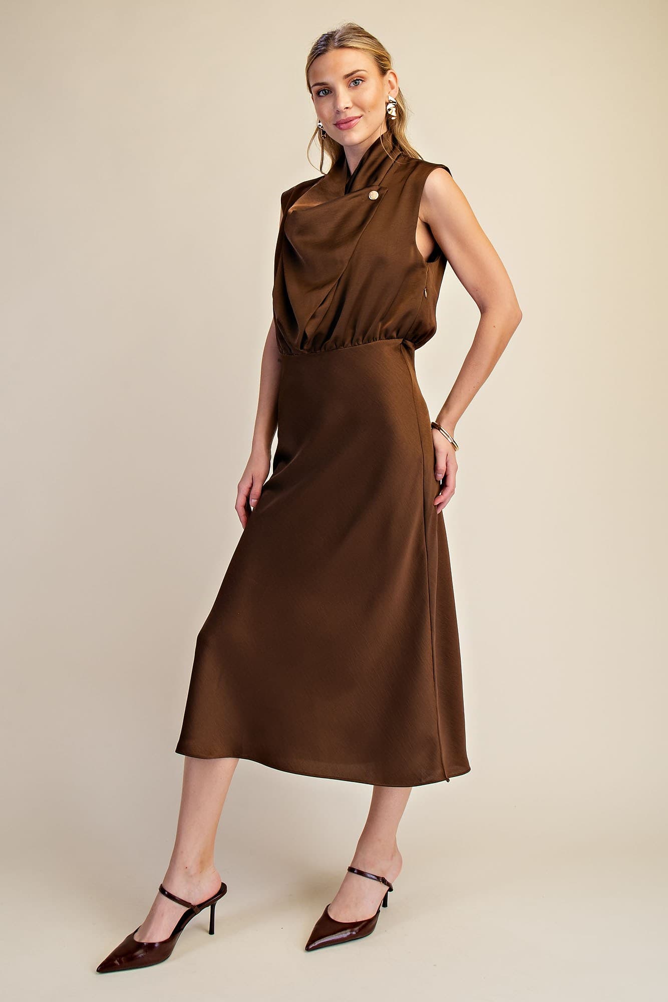 D8553 - BROWN