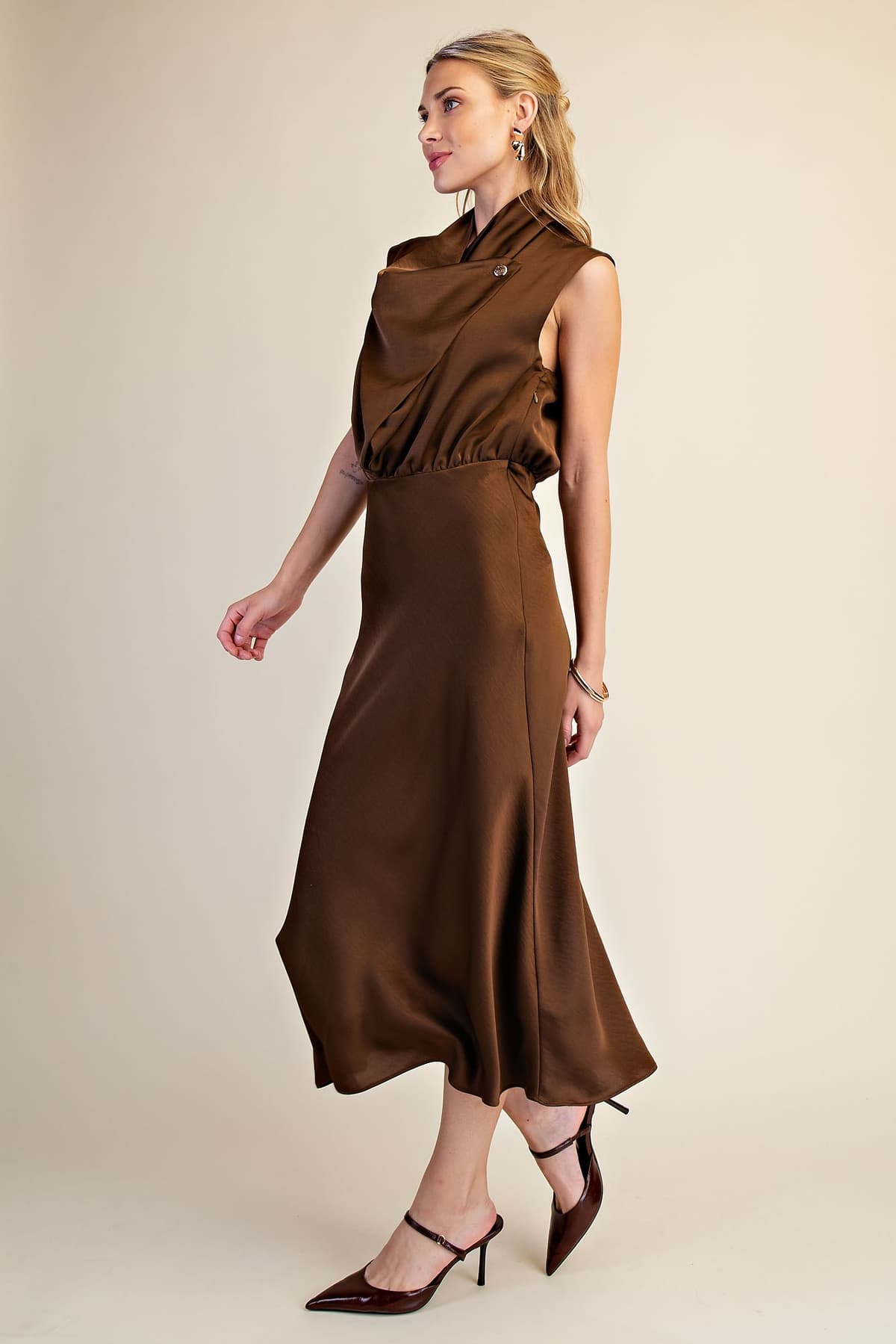 D8553 - BROWN