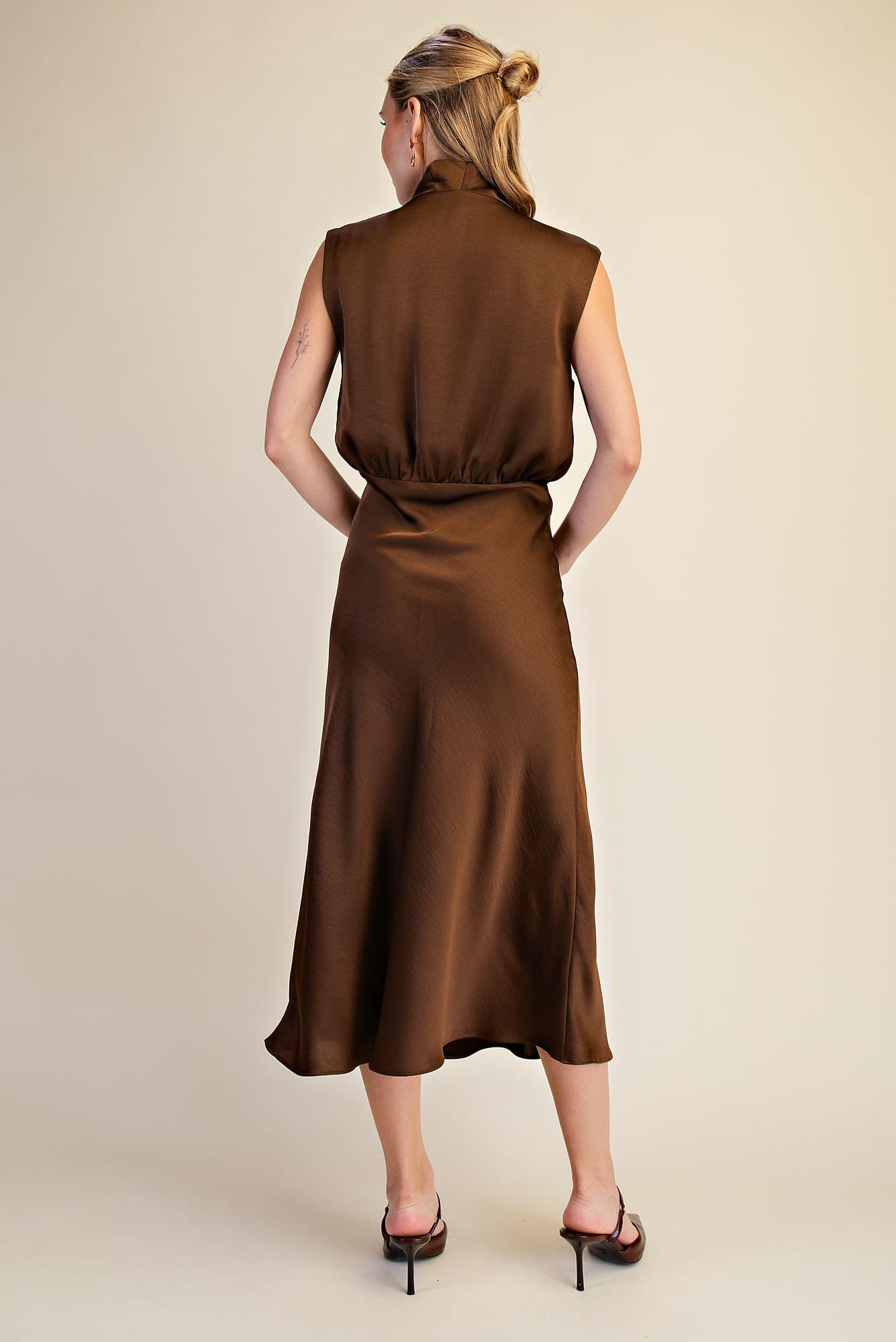 D8553 - BROWN