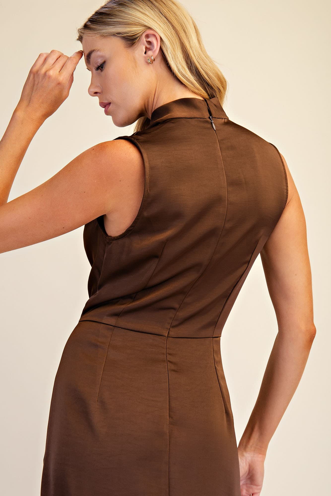 D8566 - BROWN