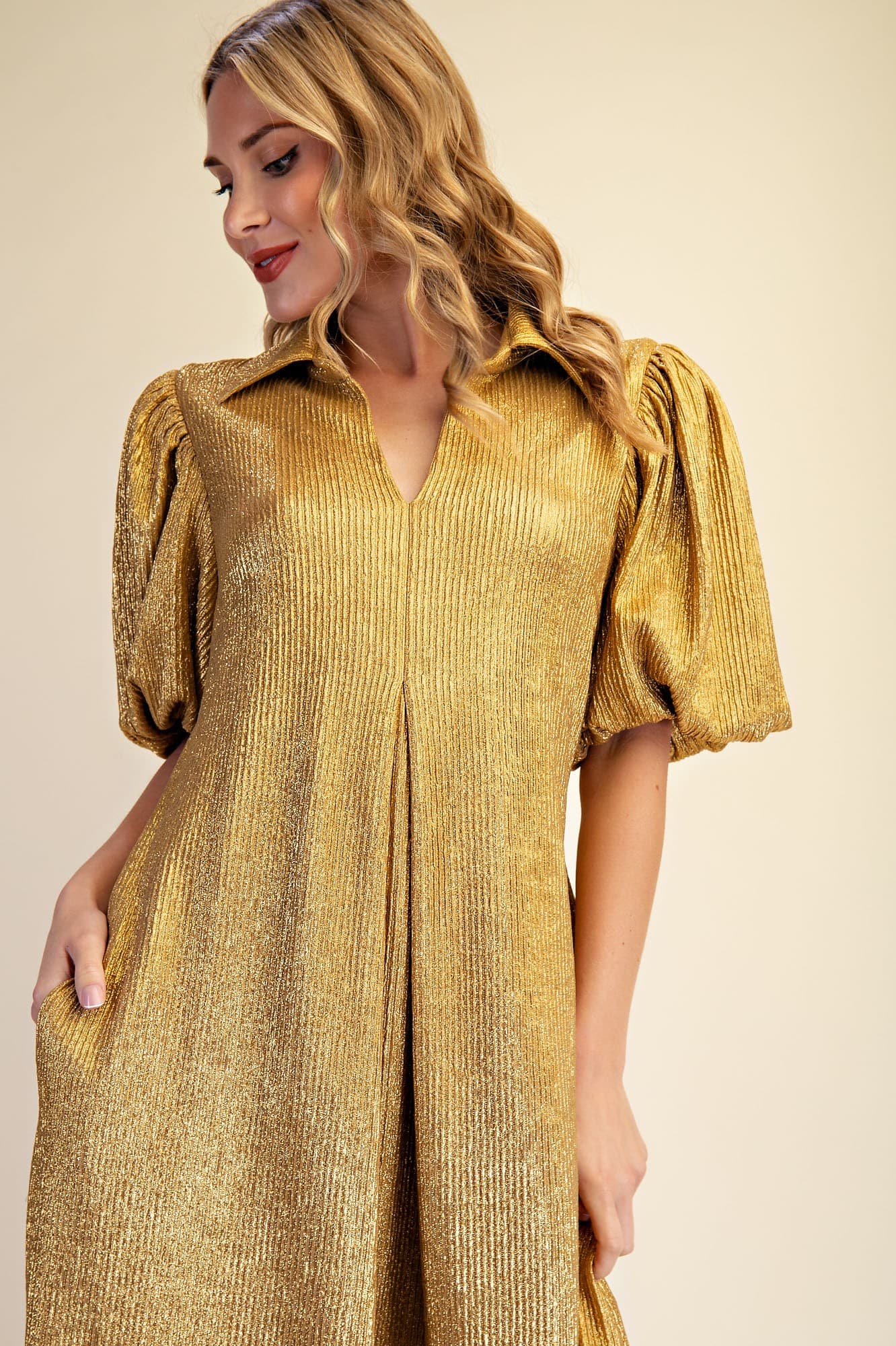 D8607 - GOLD