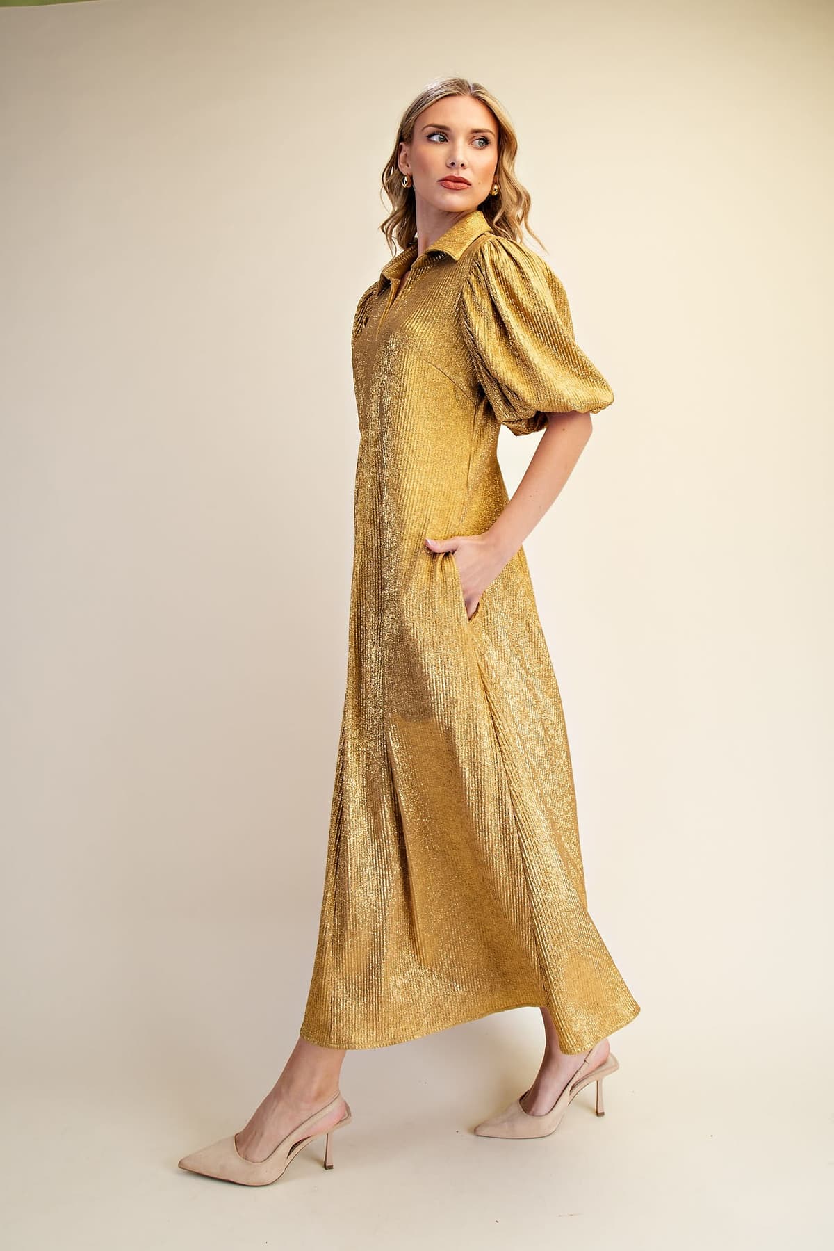 D8607 - GOLD