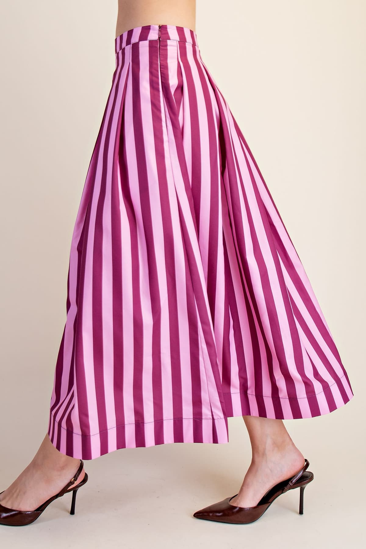 S8621 - PLUM