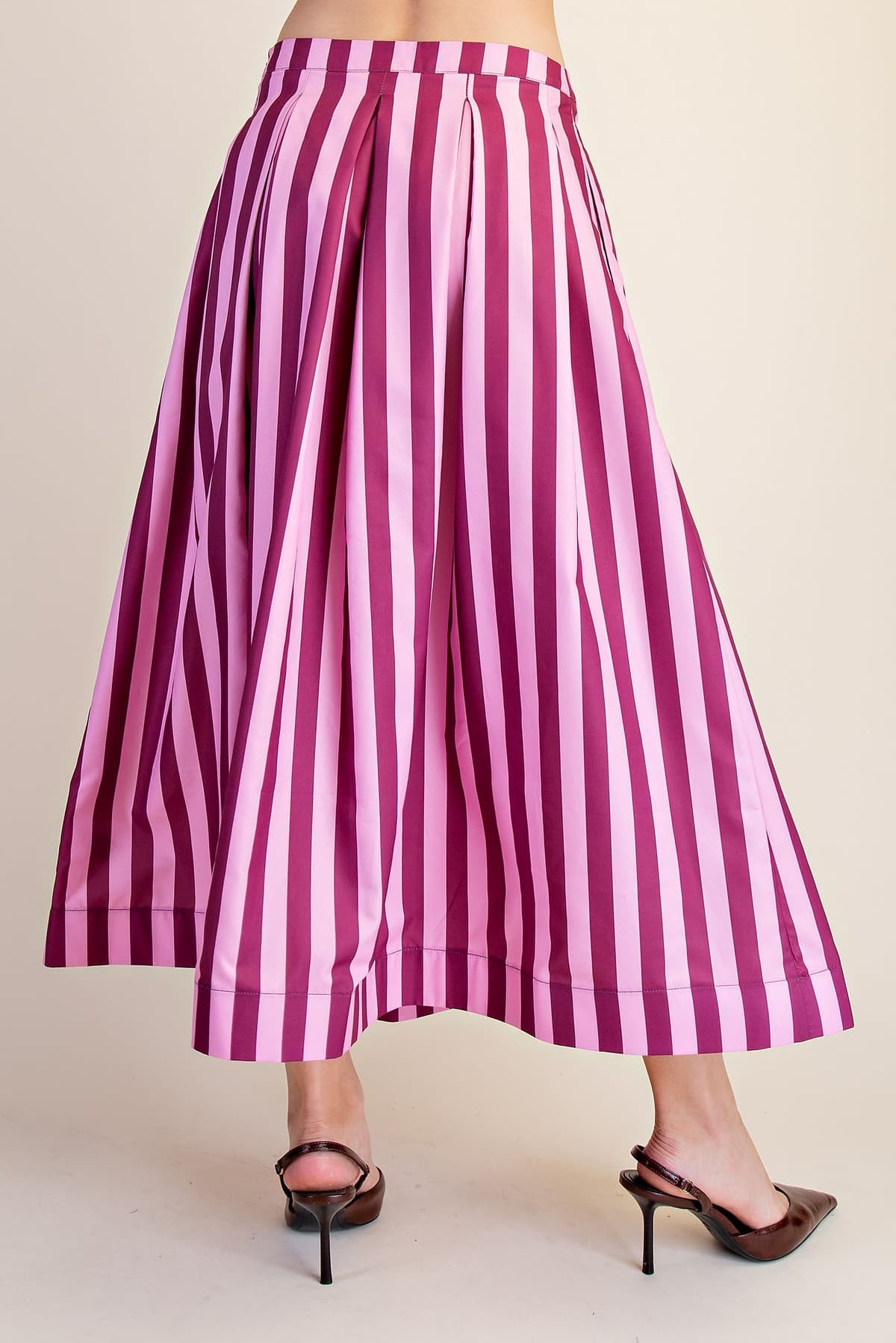 S8621 - PLUM