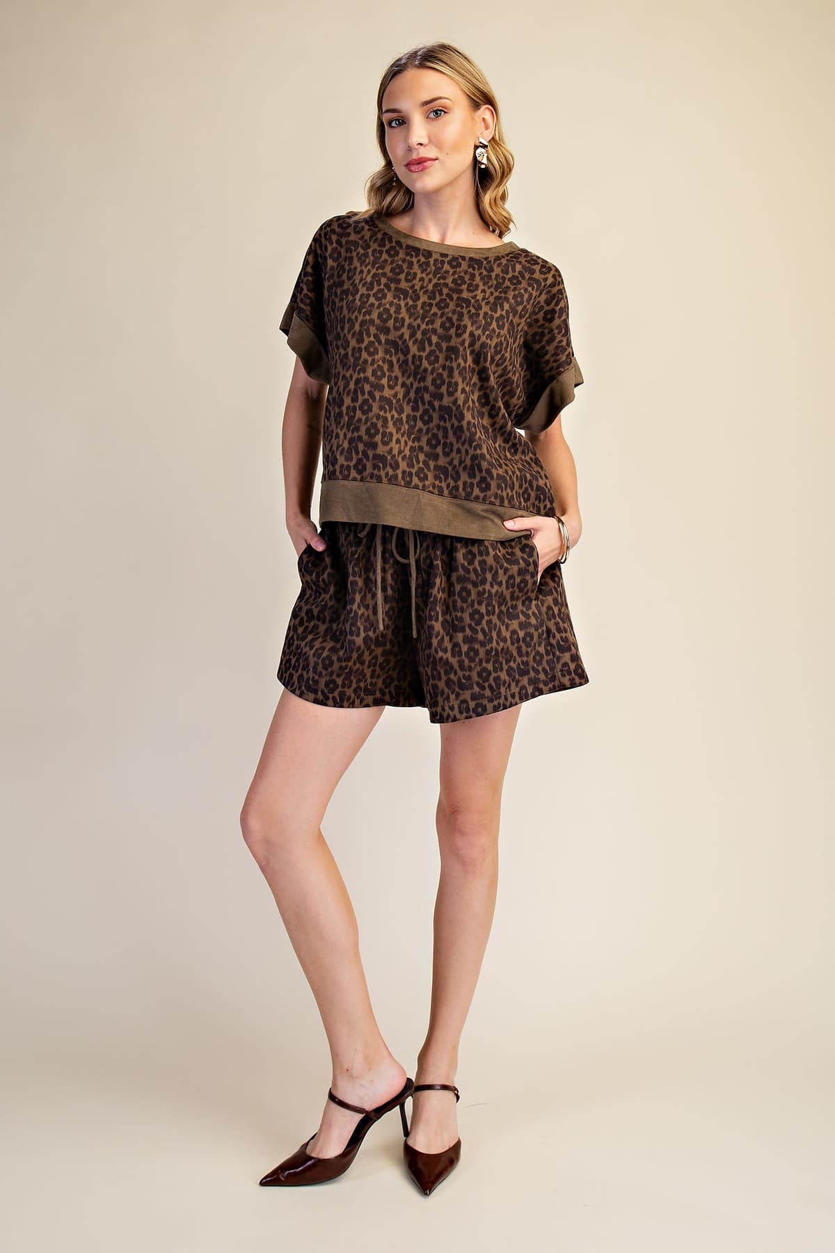 T9427 - OLIVE