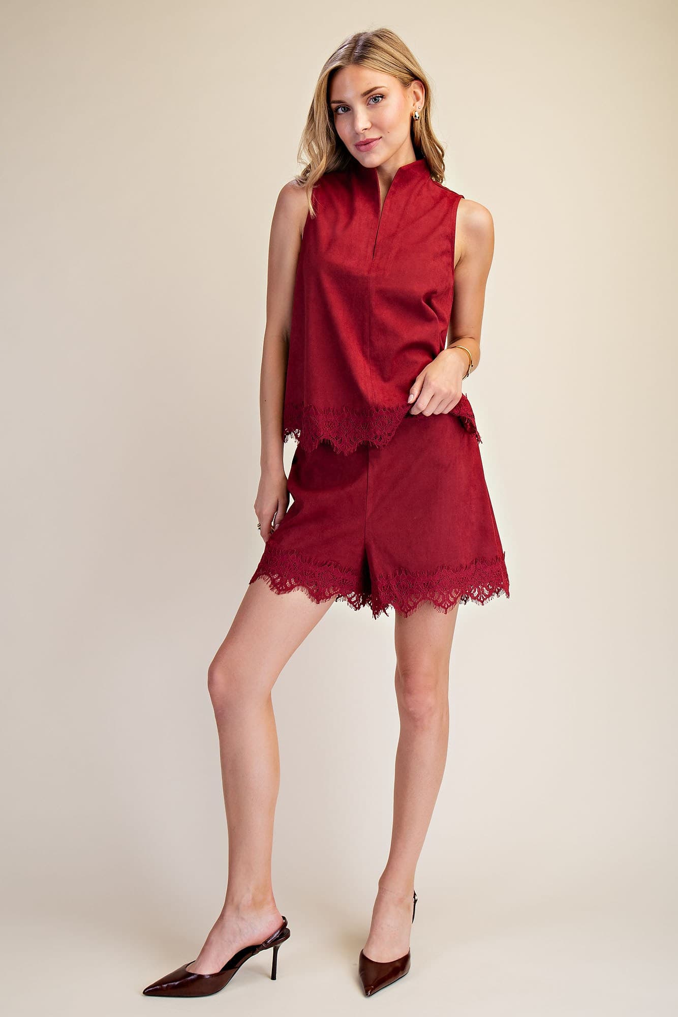 P8570 - BURGUNDY