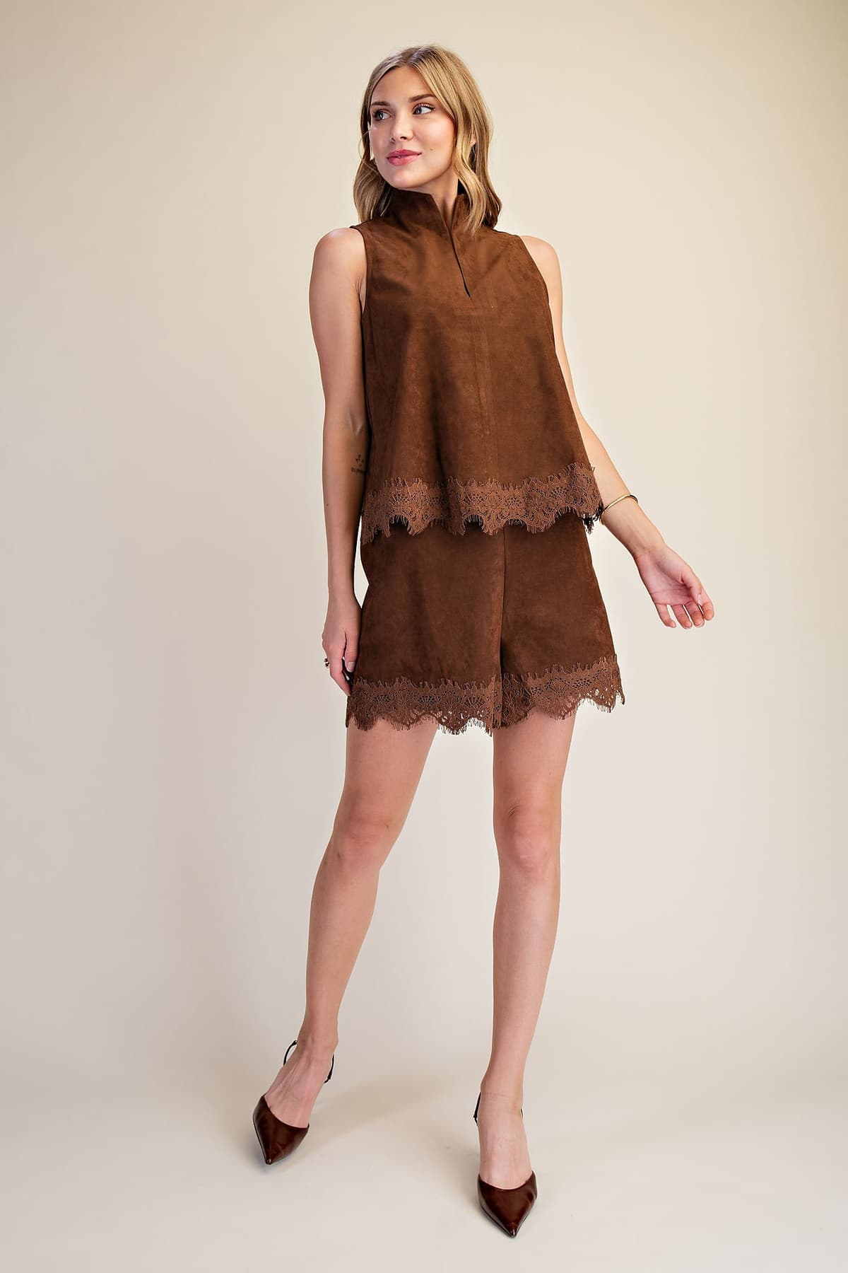 P8570 - BROWN