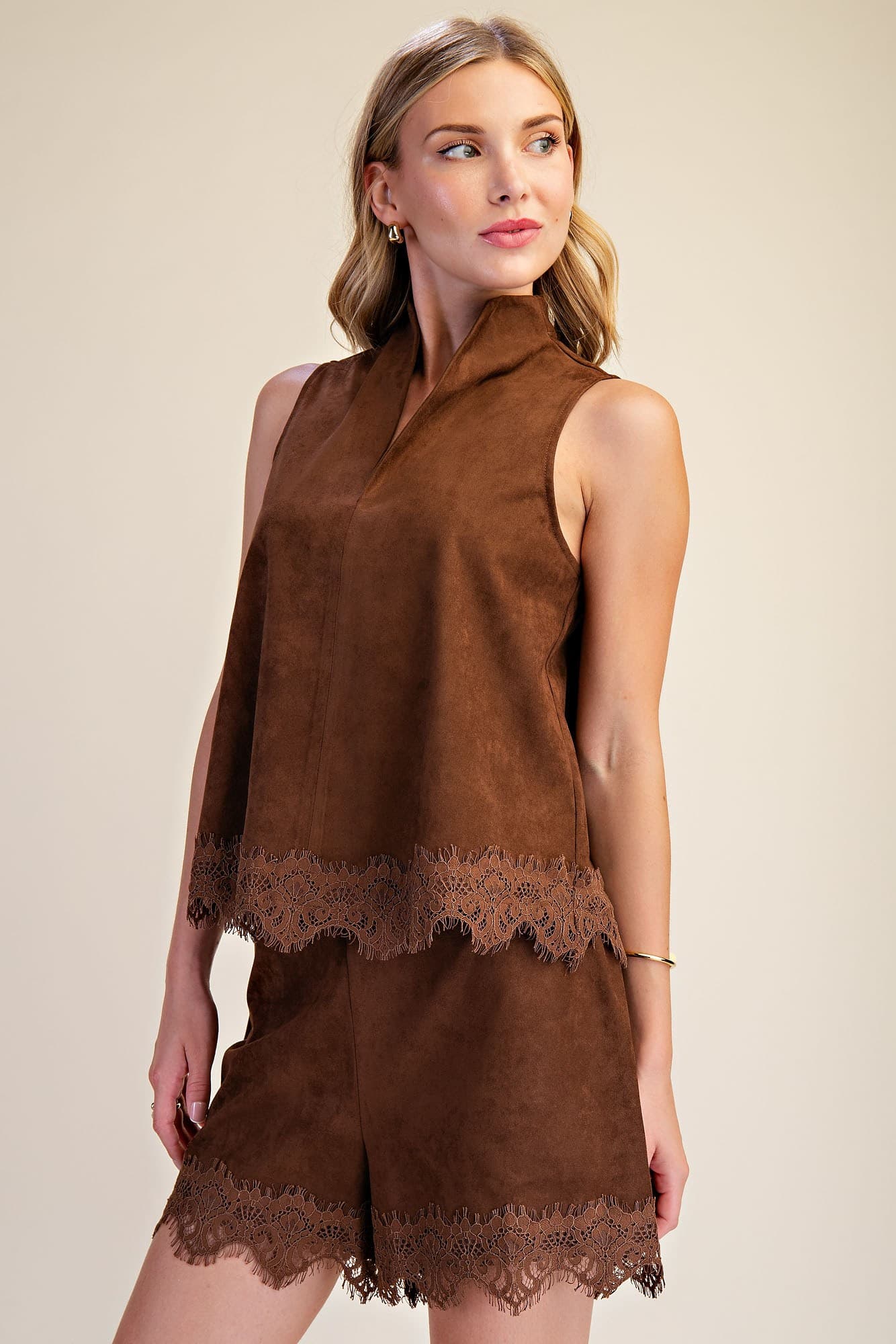 T8569 - BROWN