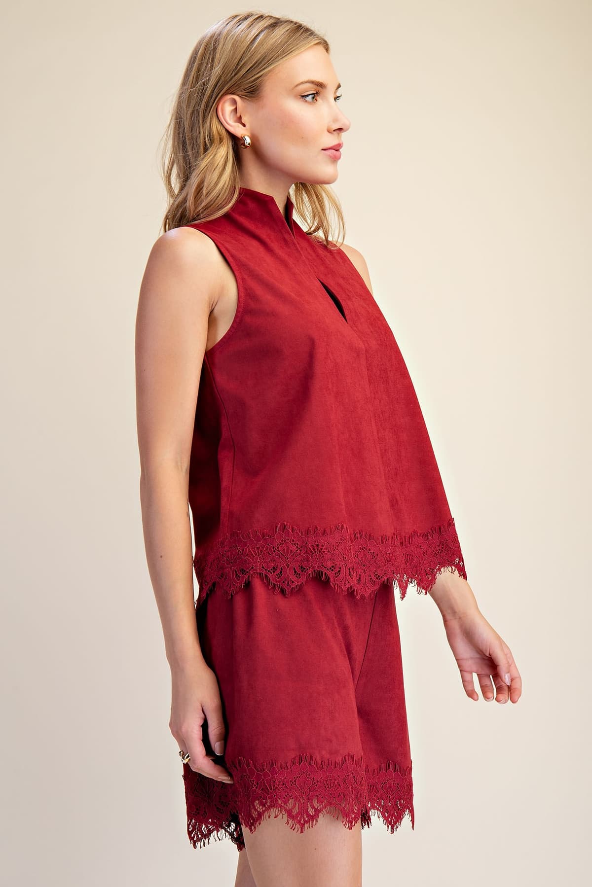 T8569 - BURGUNDY