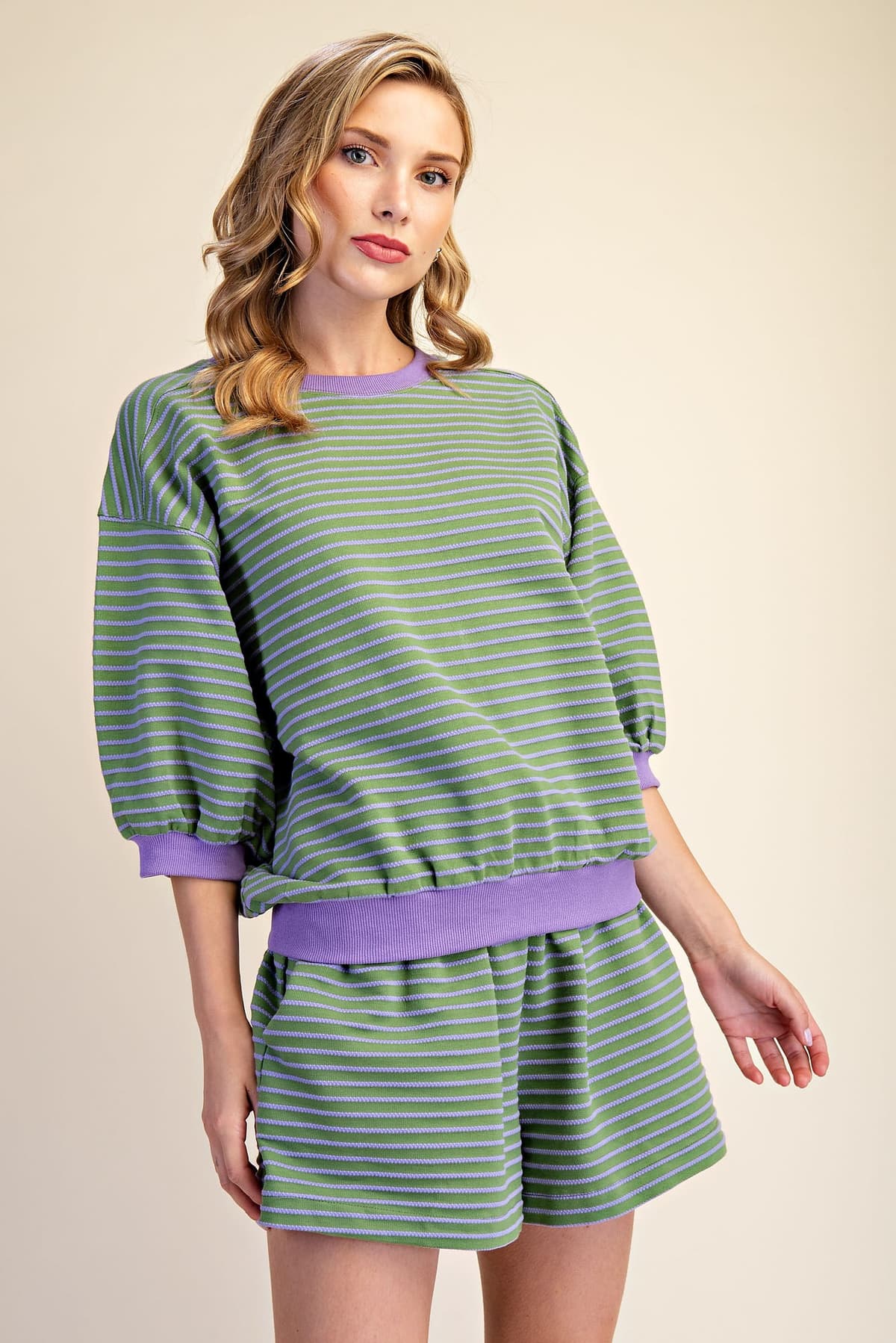 T8598 - GREEN