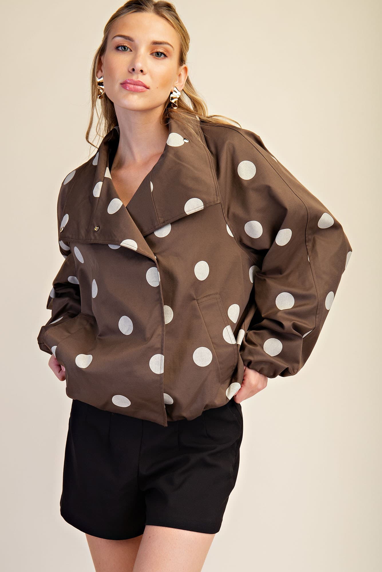 J8561 - BROWN