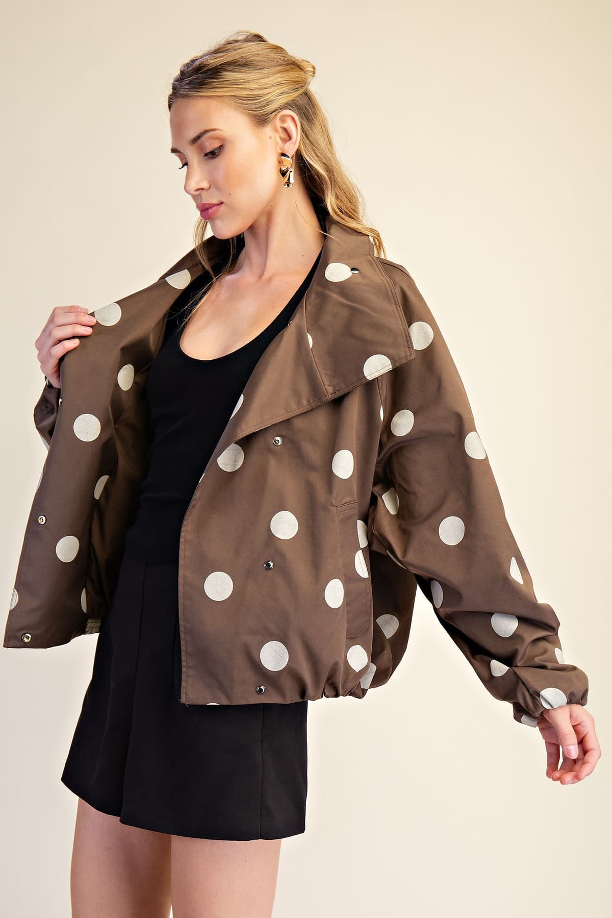 J8561 - BROWN