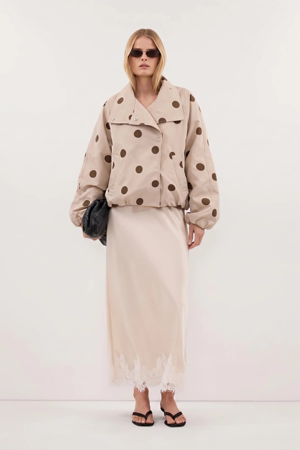 J8561 - TAUPE
