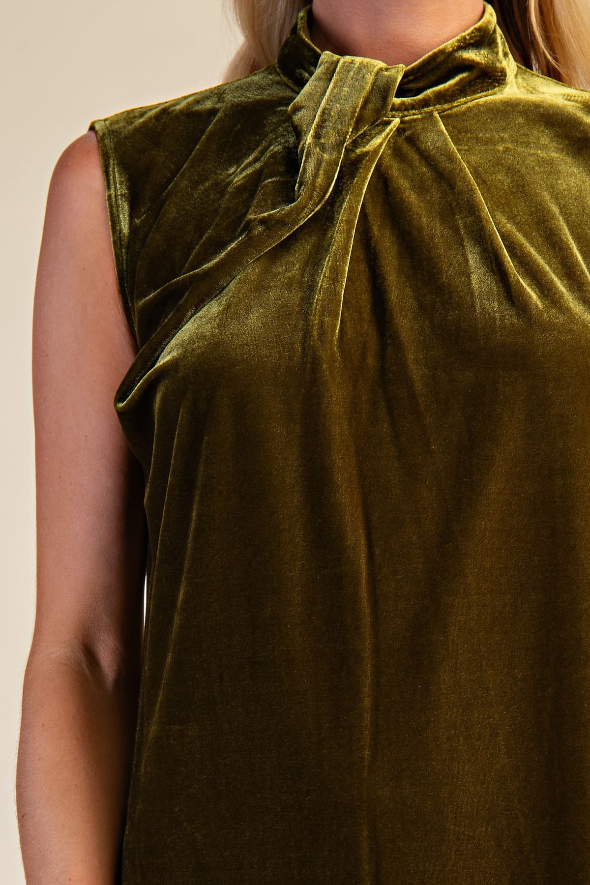 D8639 - OLIVE