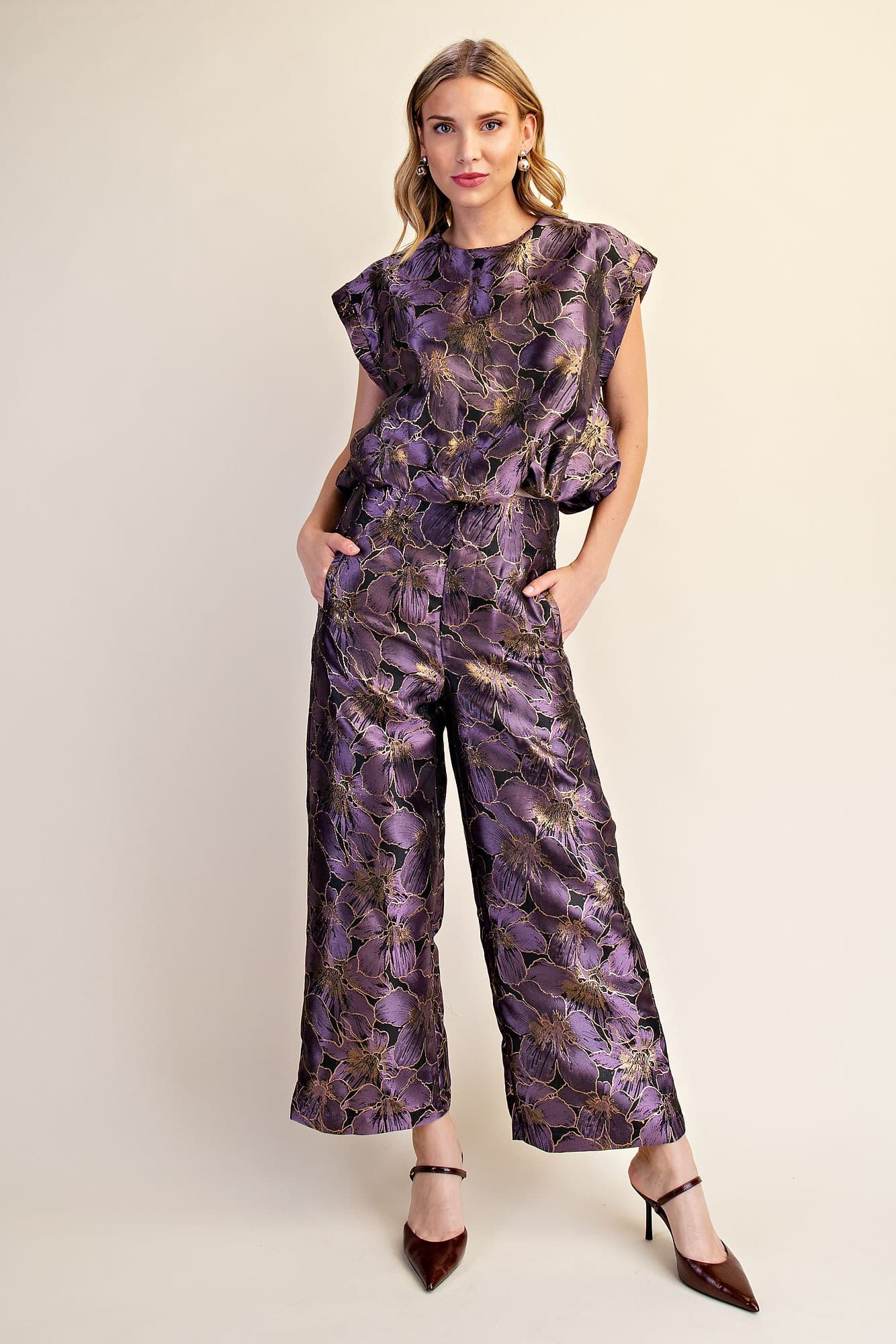 T8647 - PLUM