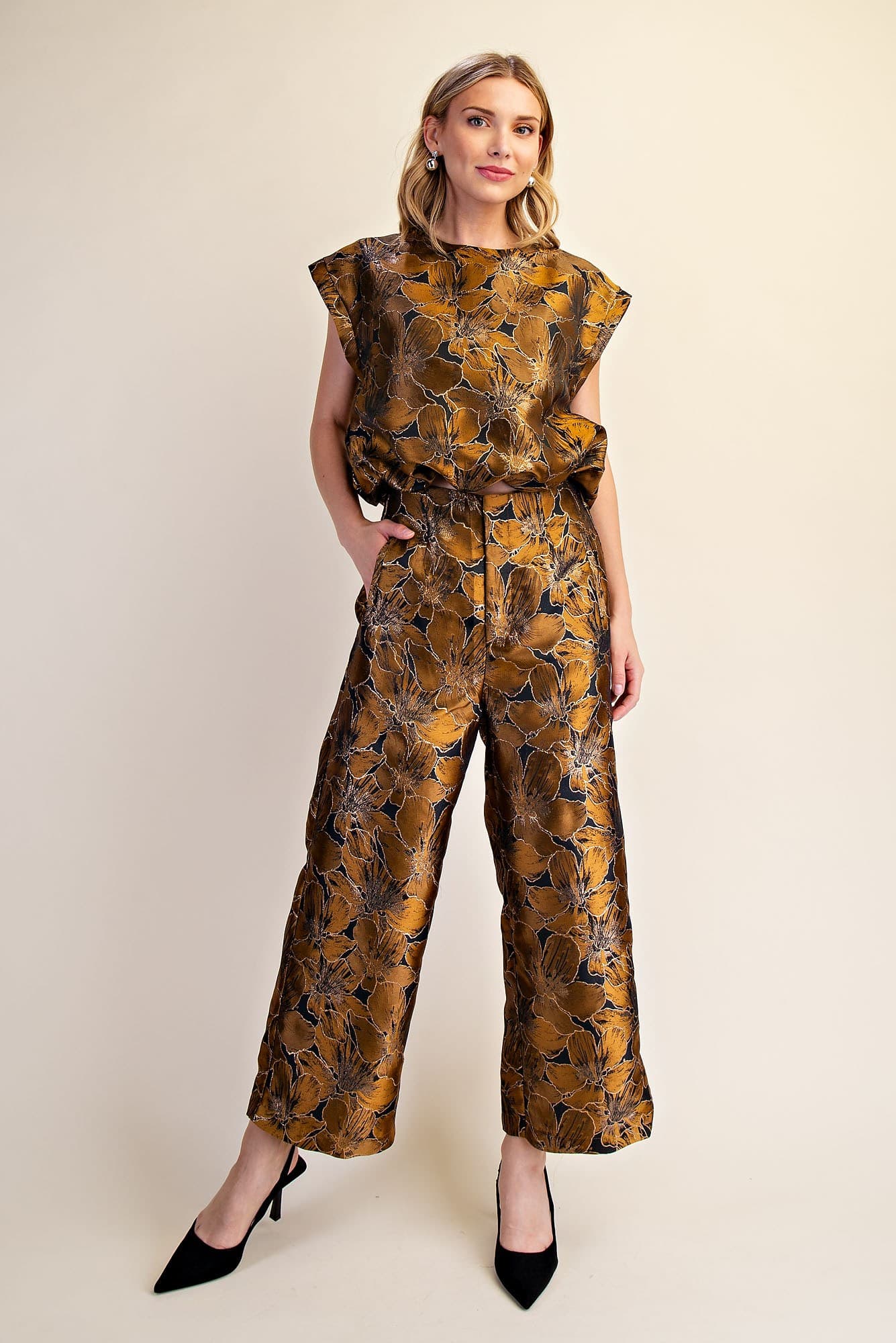 T8647 - BROWN