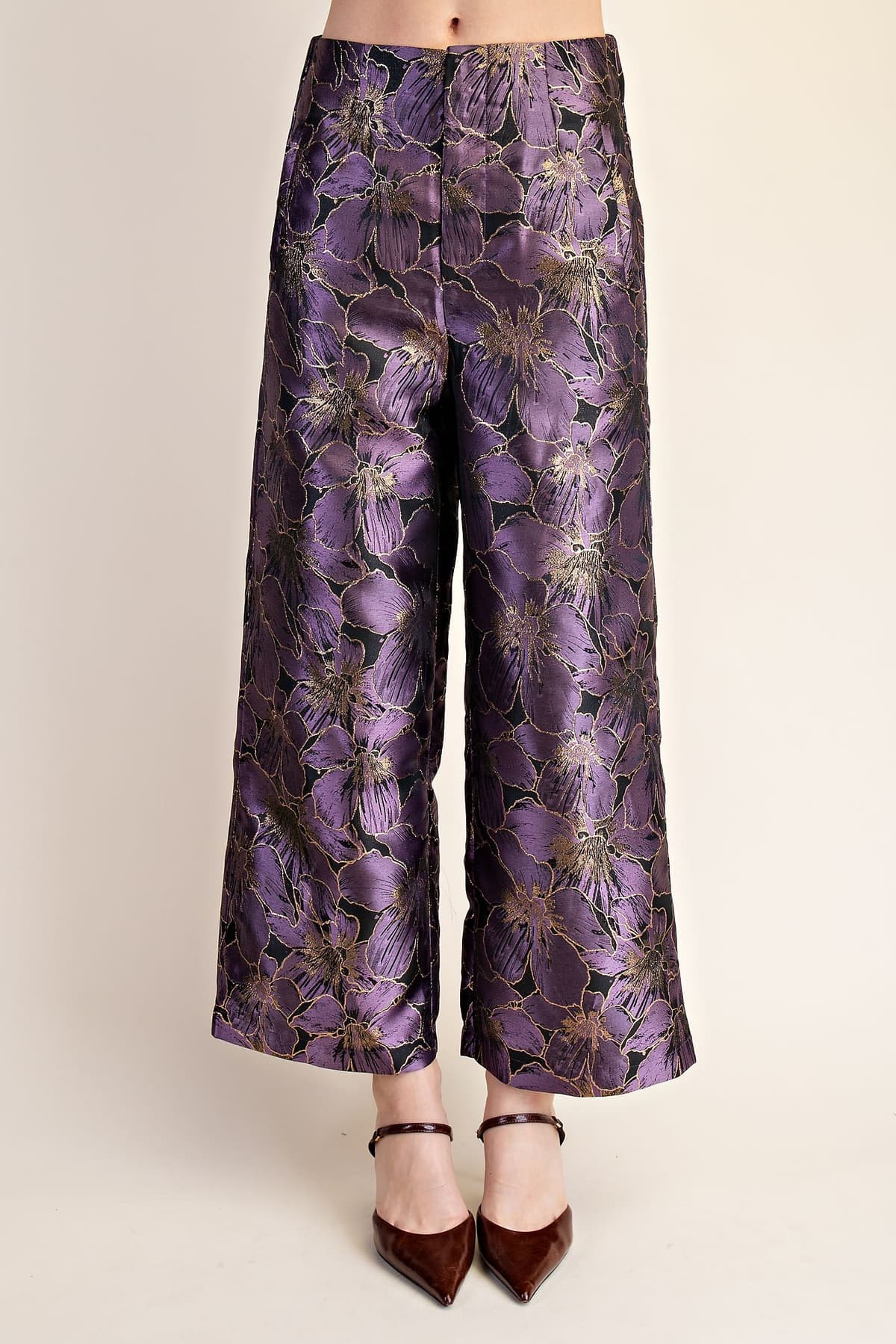 P8648 - PLUM