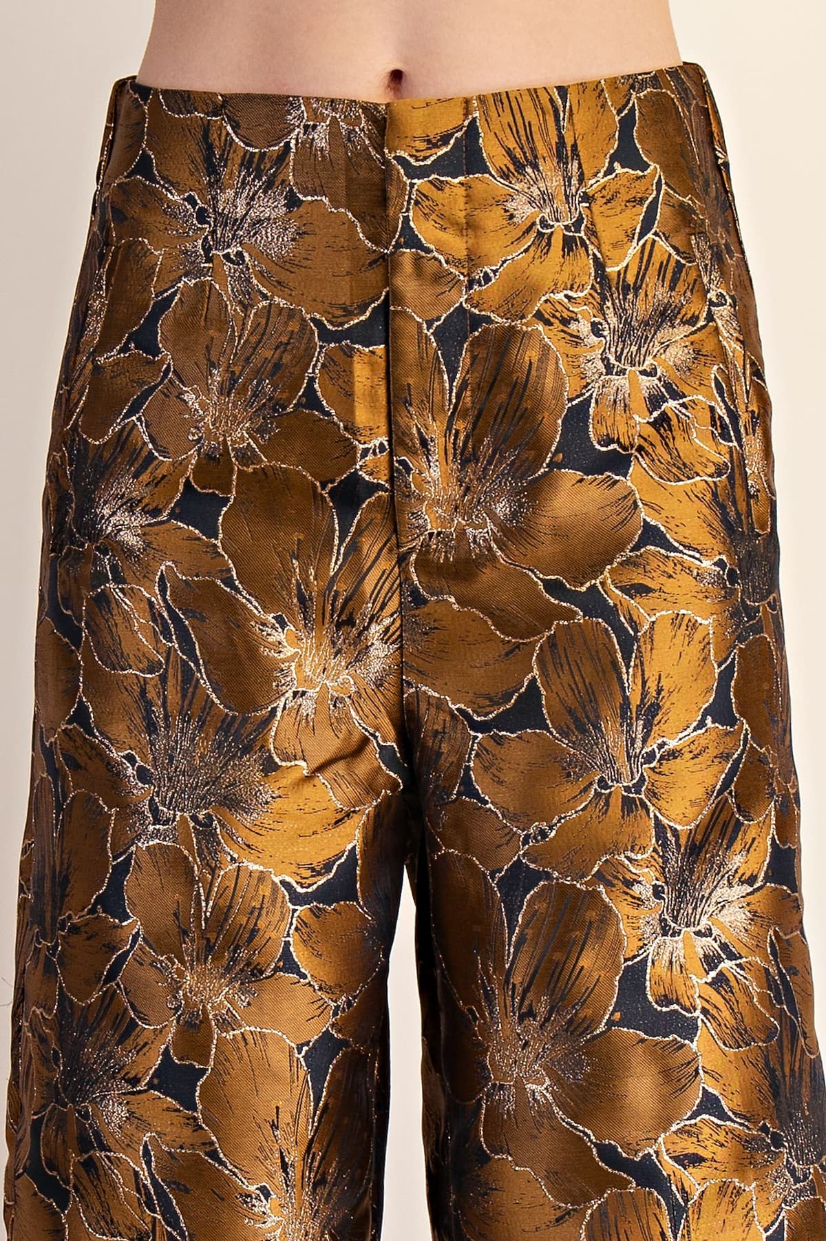 P8648 - BROWN